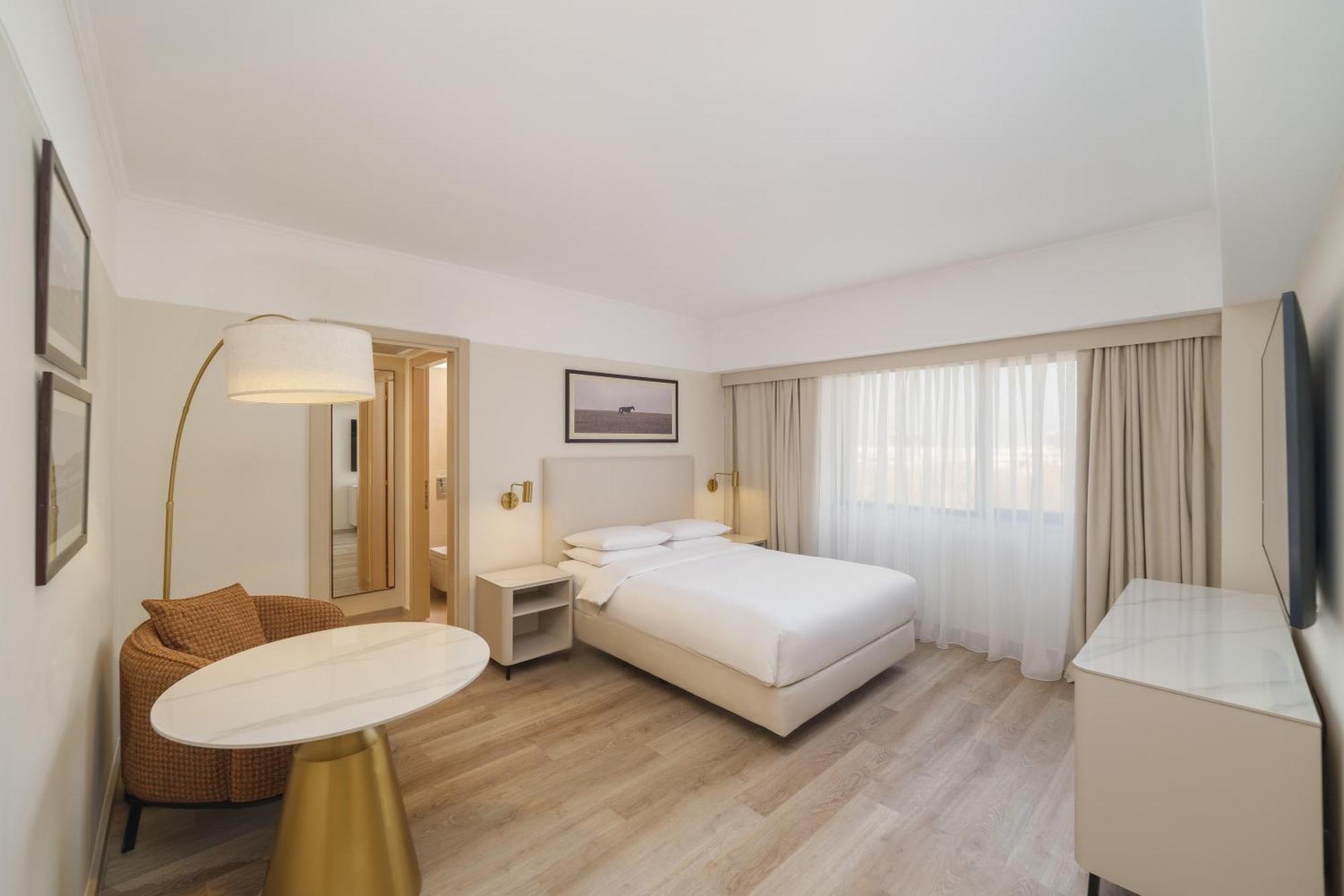 Queen Room