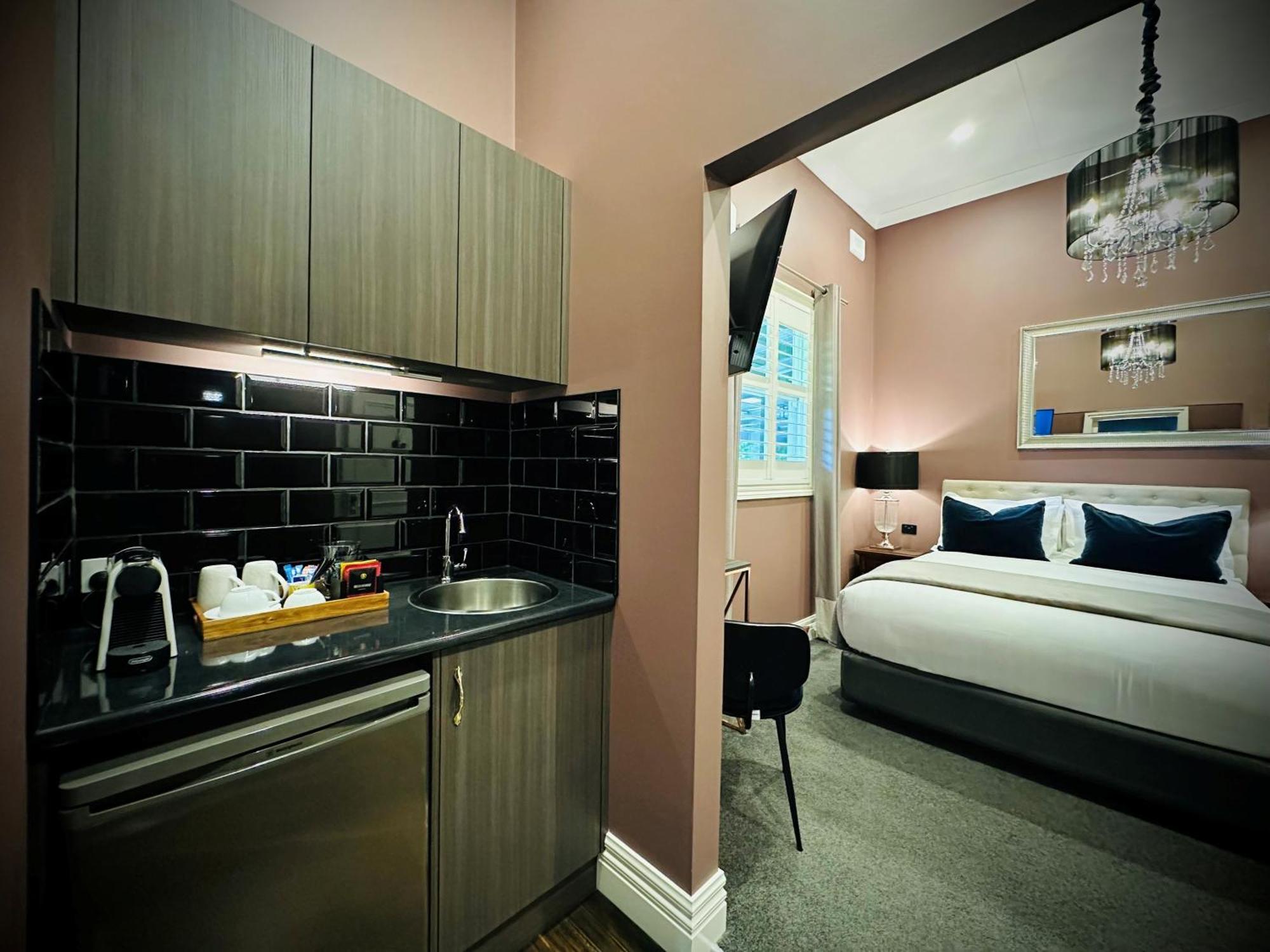 Queen Room