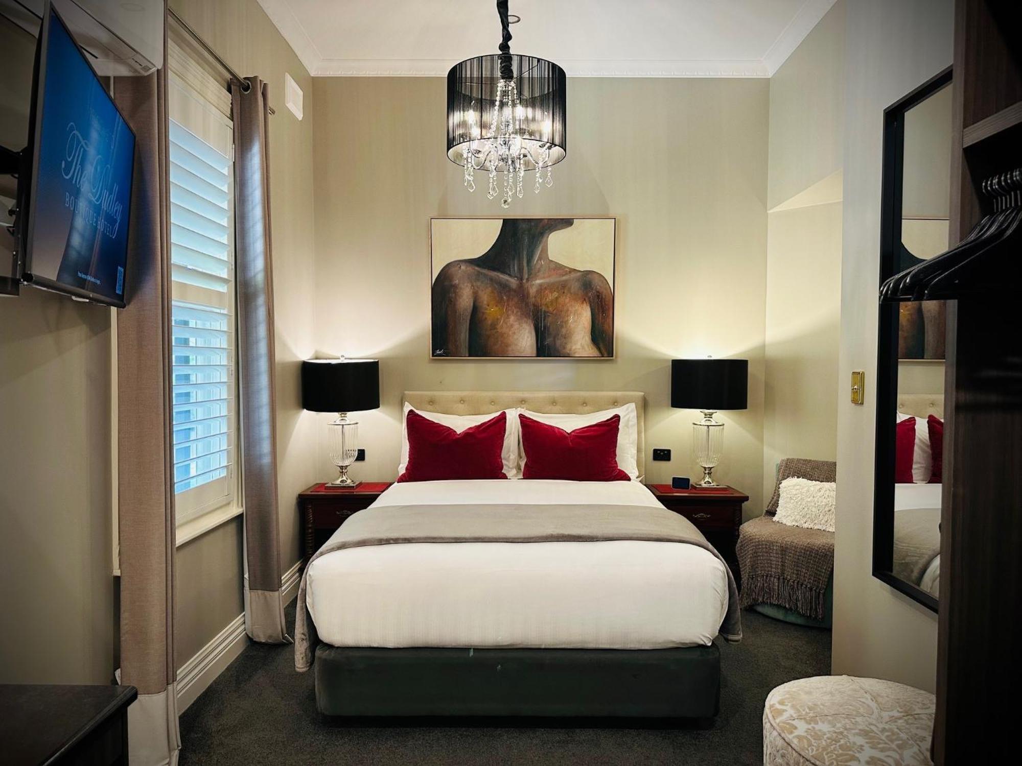 Queen Room