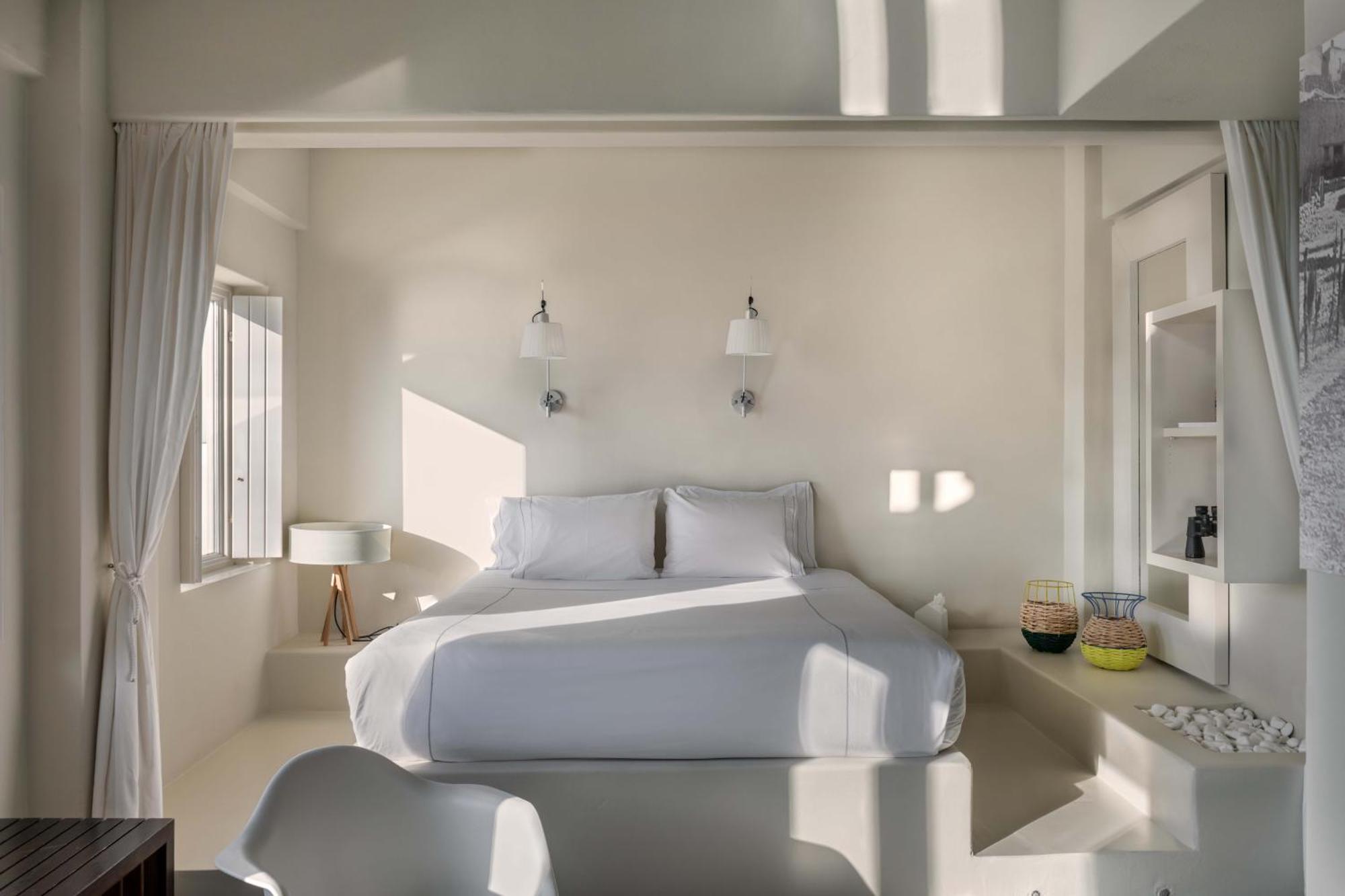 Executive Suite with Indoor or Outdoor Hot Tub and Caldera View,1758585317:JPEG