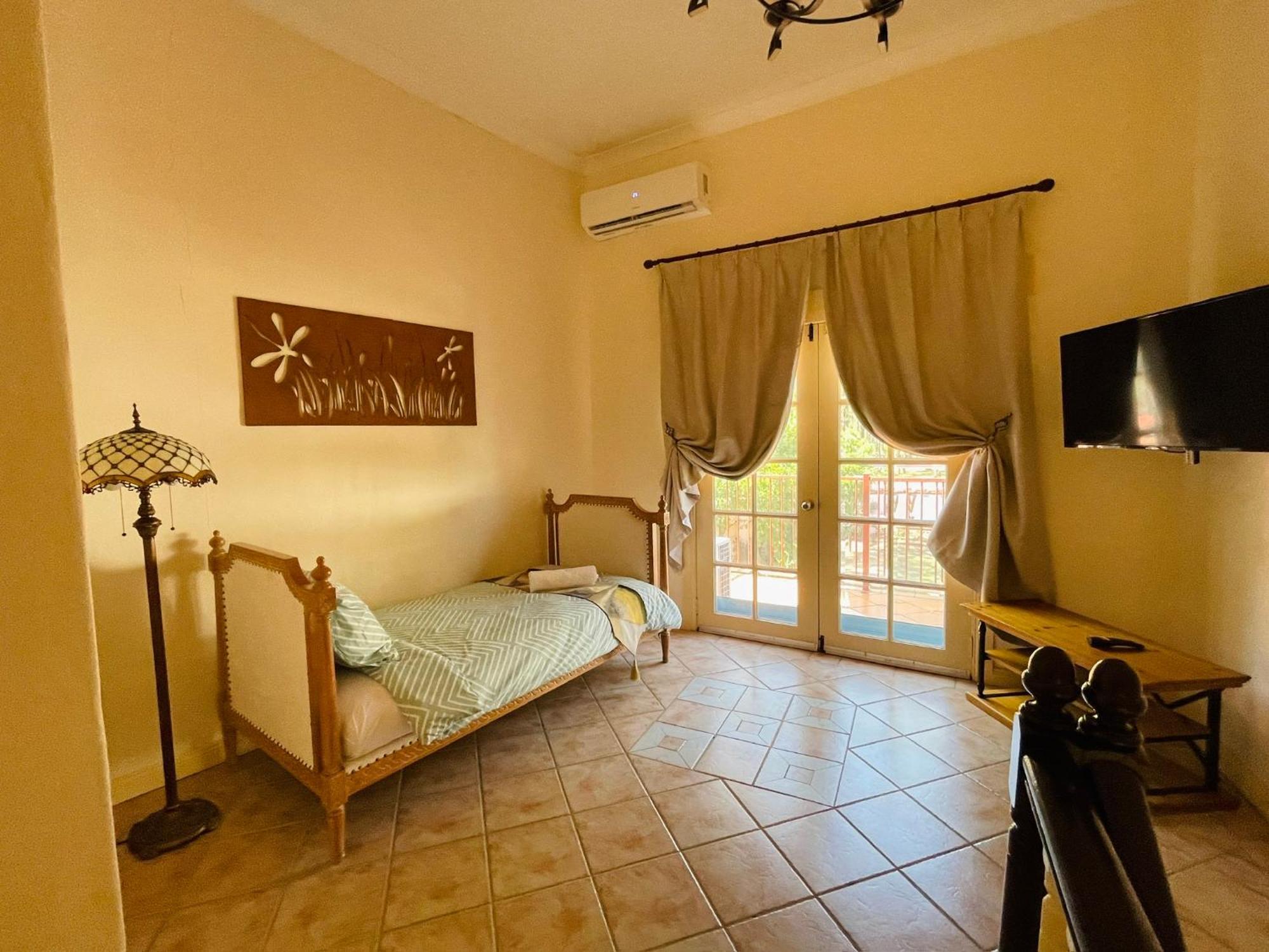 Suite with Terrace,1758620370:JPEG