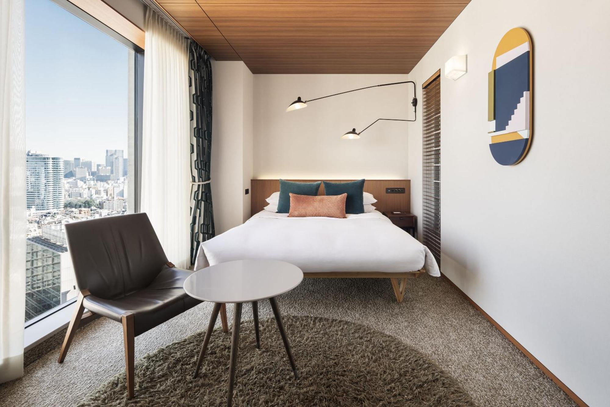 Standard Queen Room City View