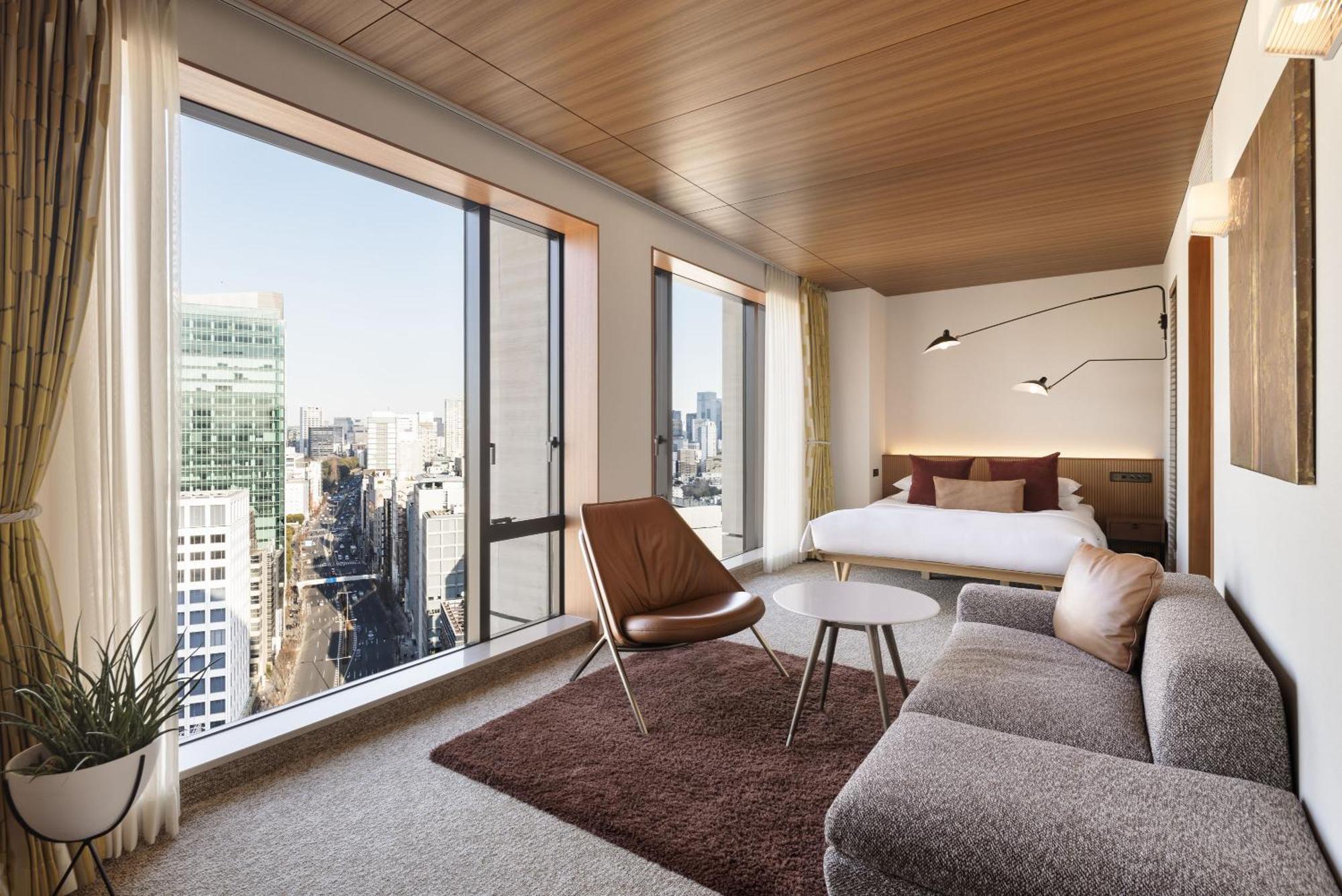 Superior Queen Room City View