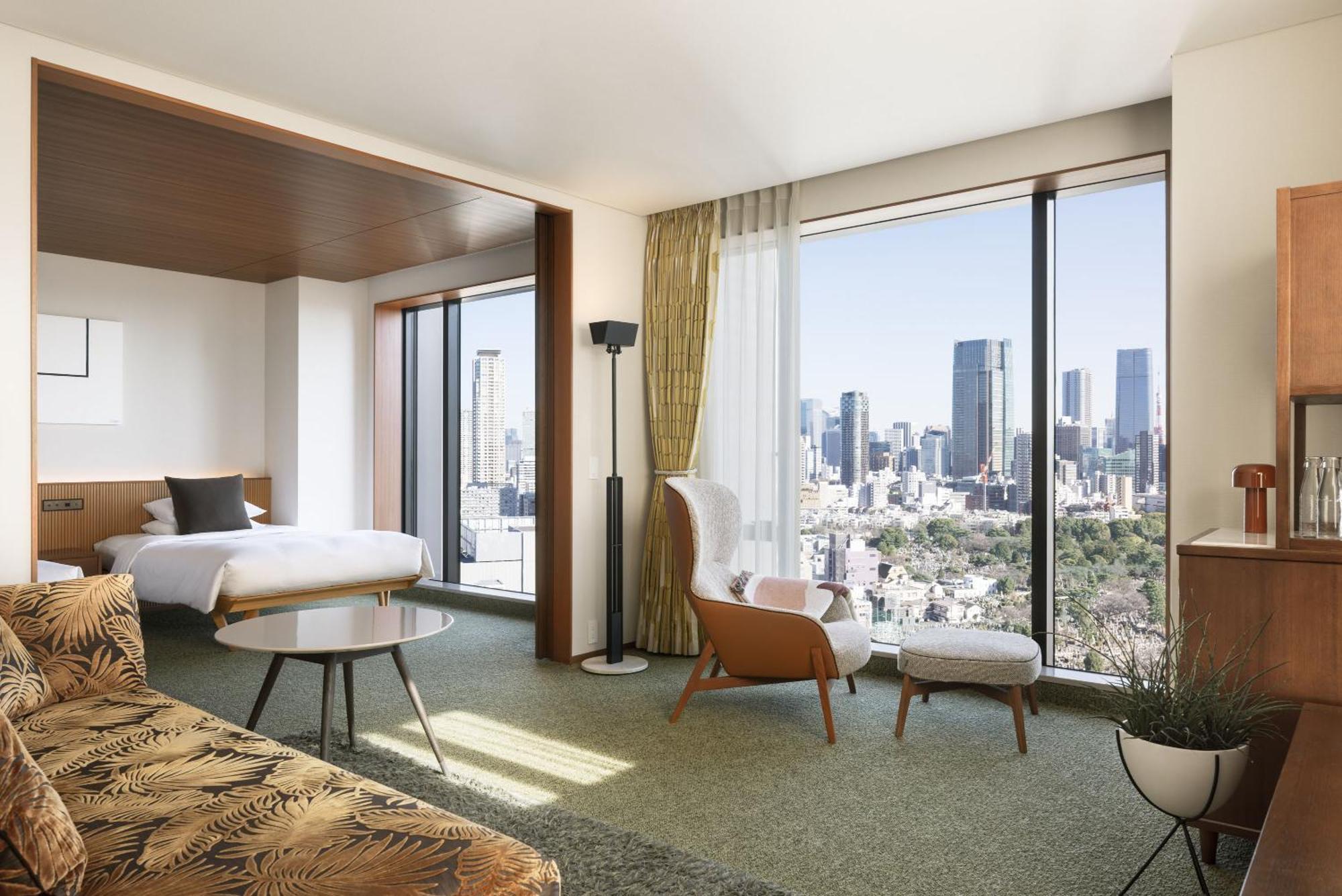 Corner Twin Suite City View