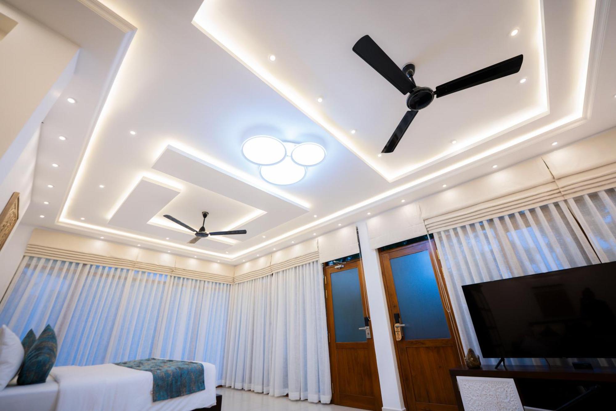 Breeze Bliss King Room Balcony