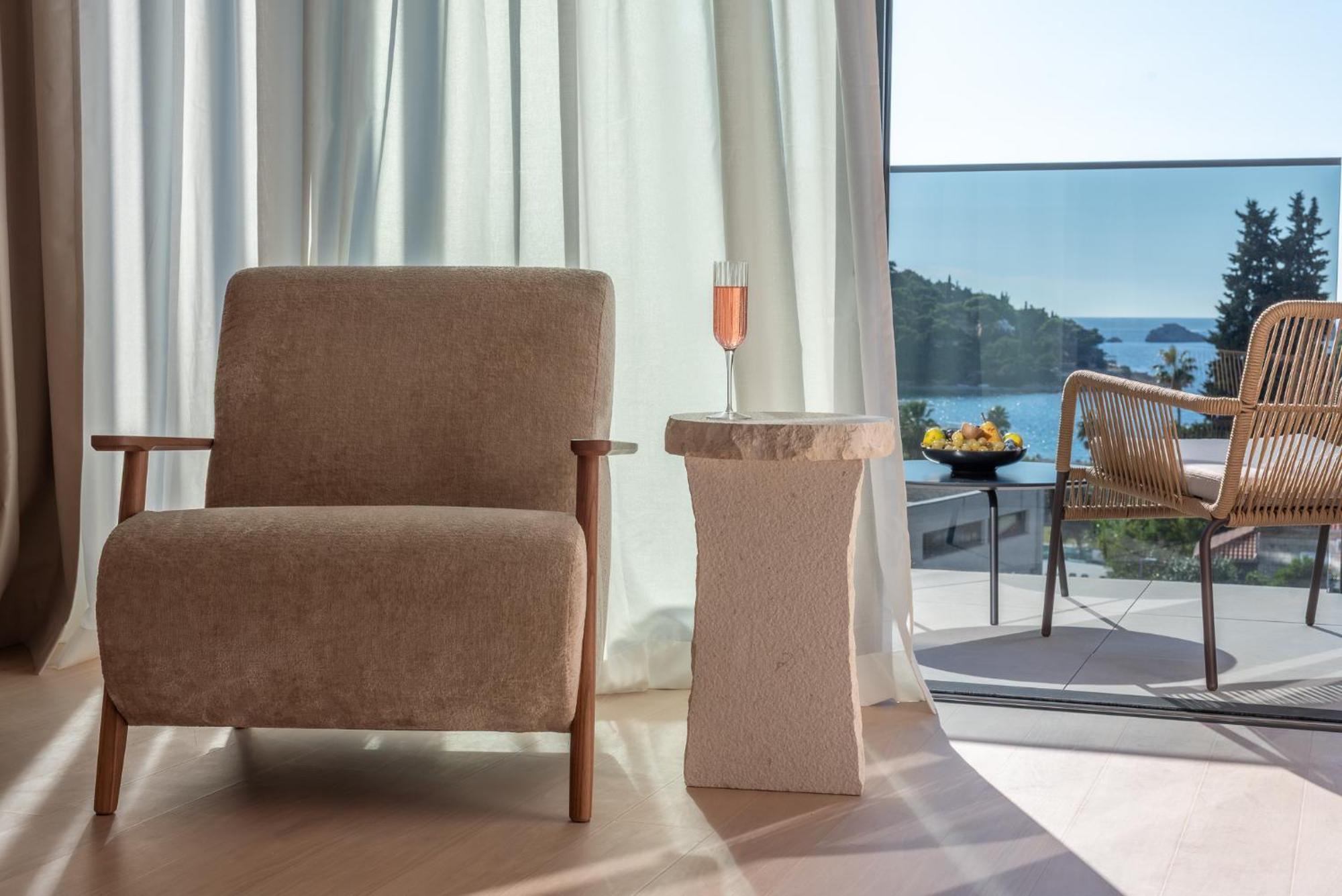 Deluxe Twin or Double Room Partial Sea View Balcony