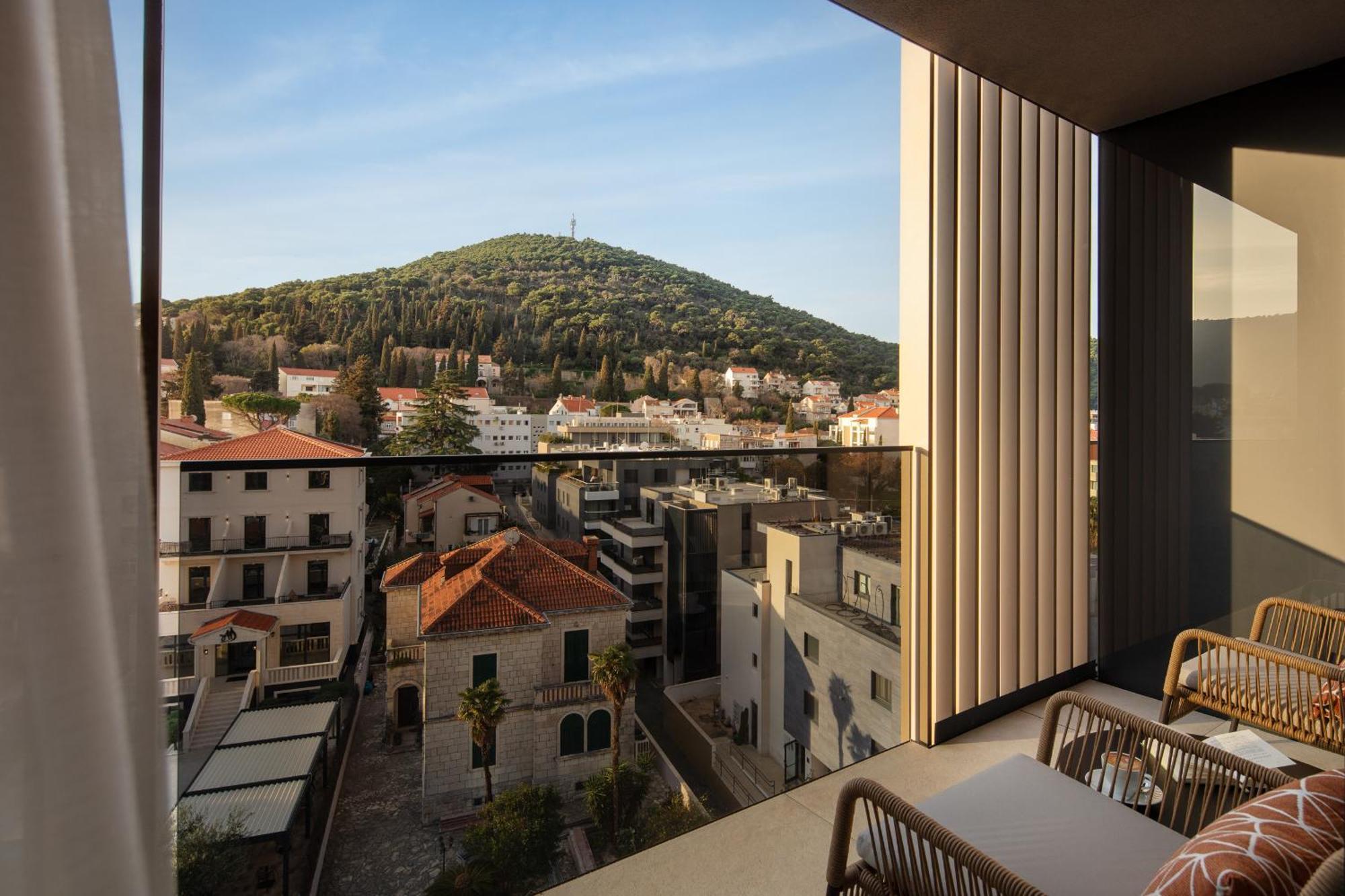 Deluxe Room Park View Balcony