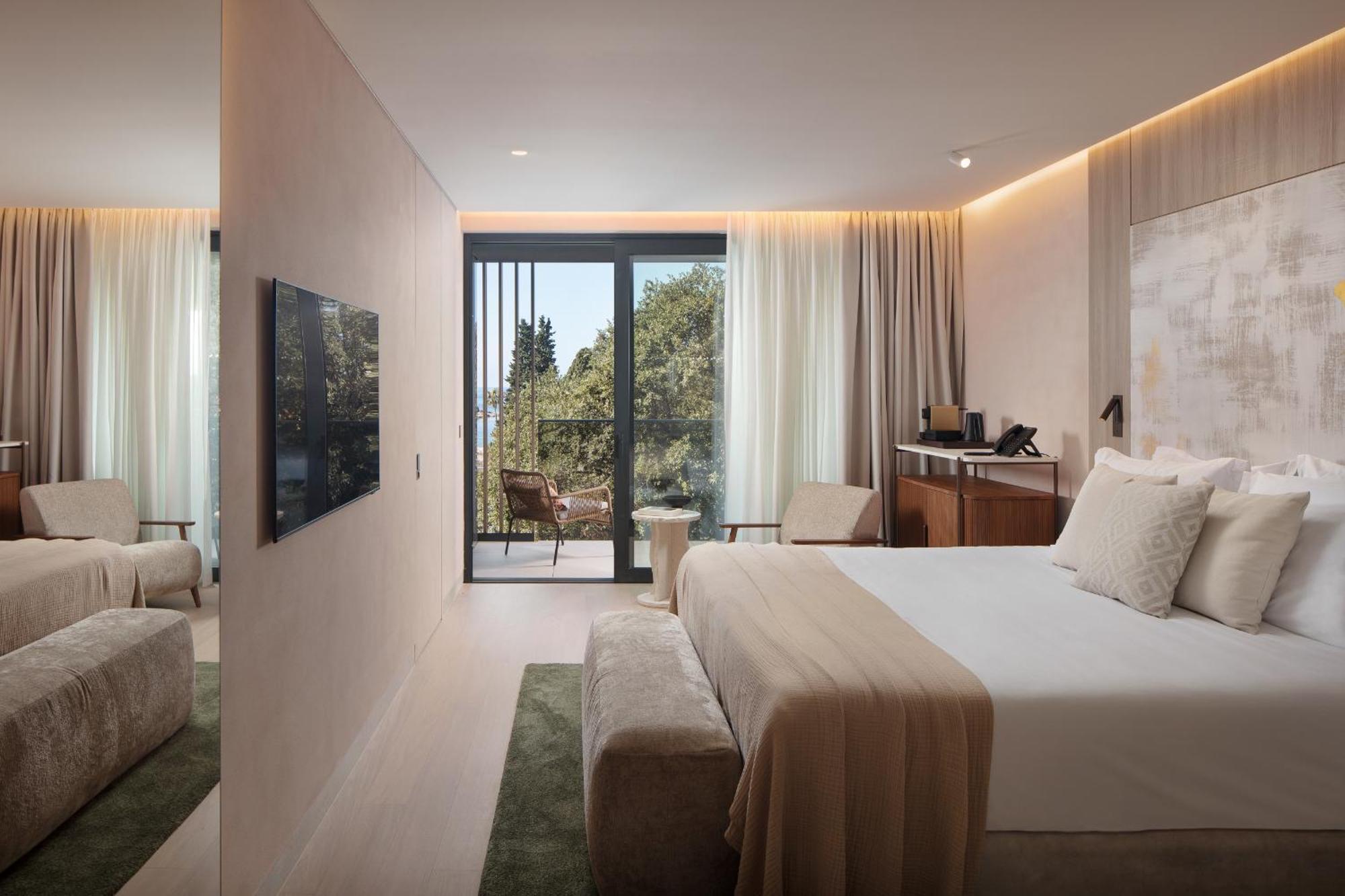 Superior Twin or Double Room Balcony