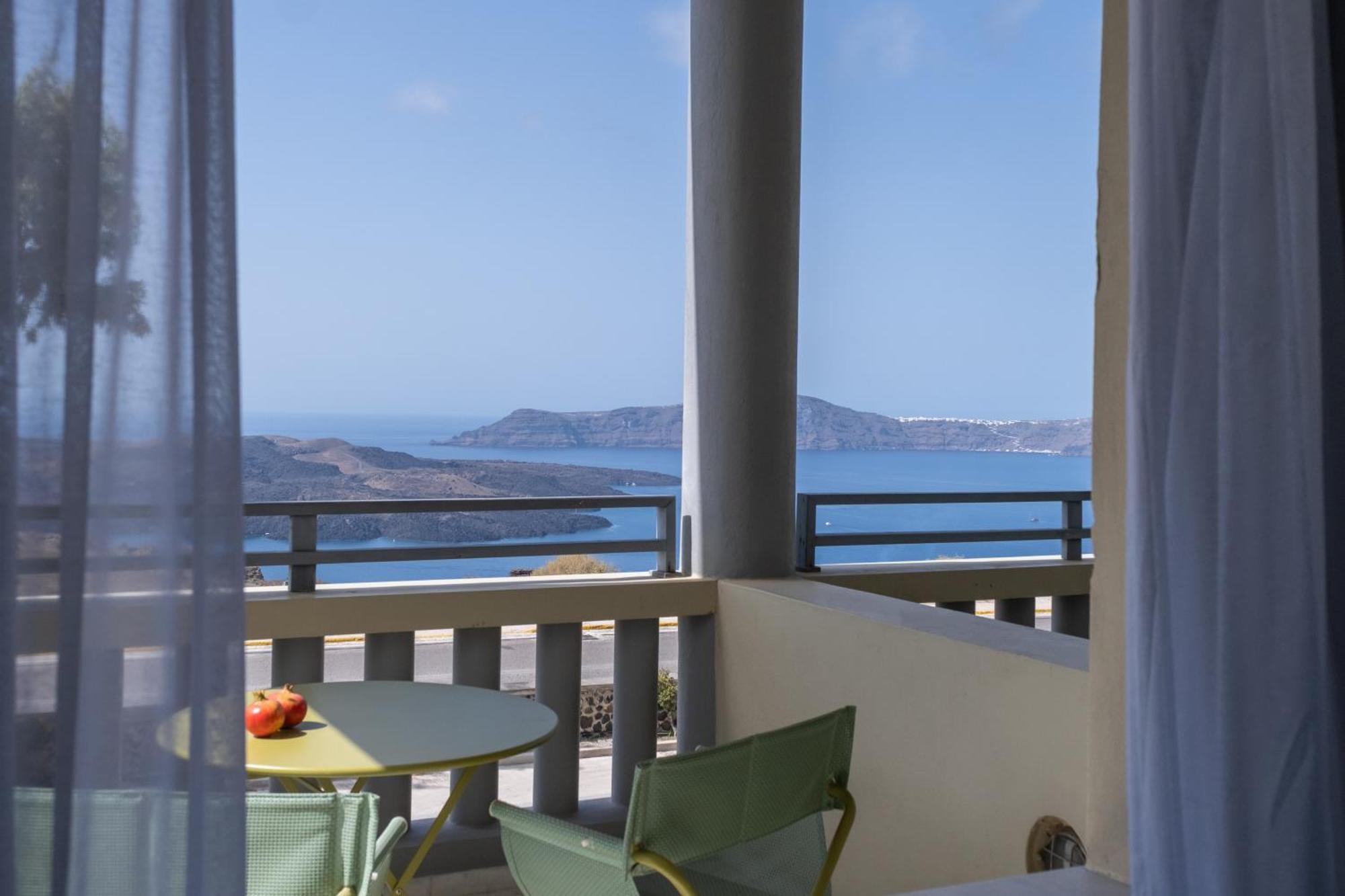 Triple Room Volcano View