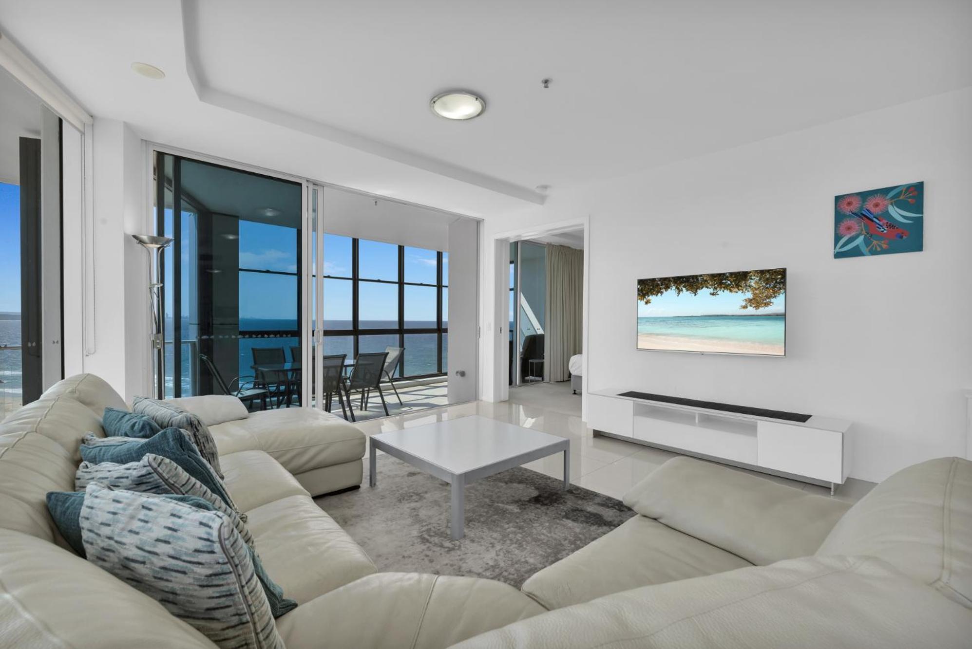 Three-Bedroom Apartment Ocean View