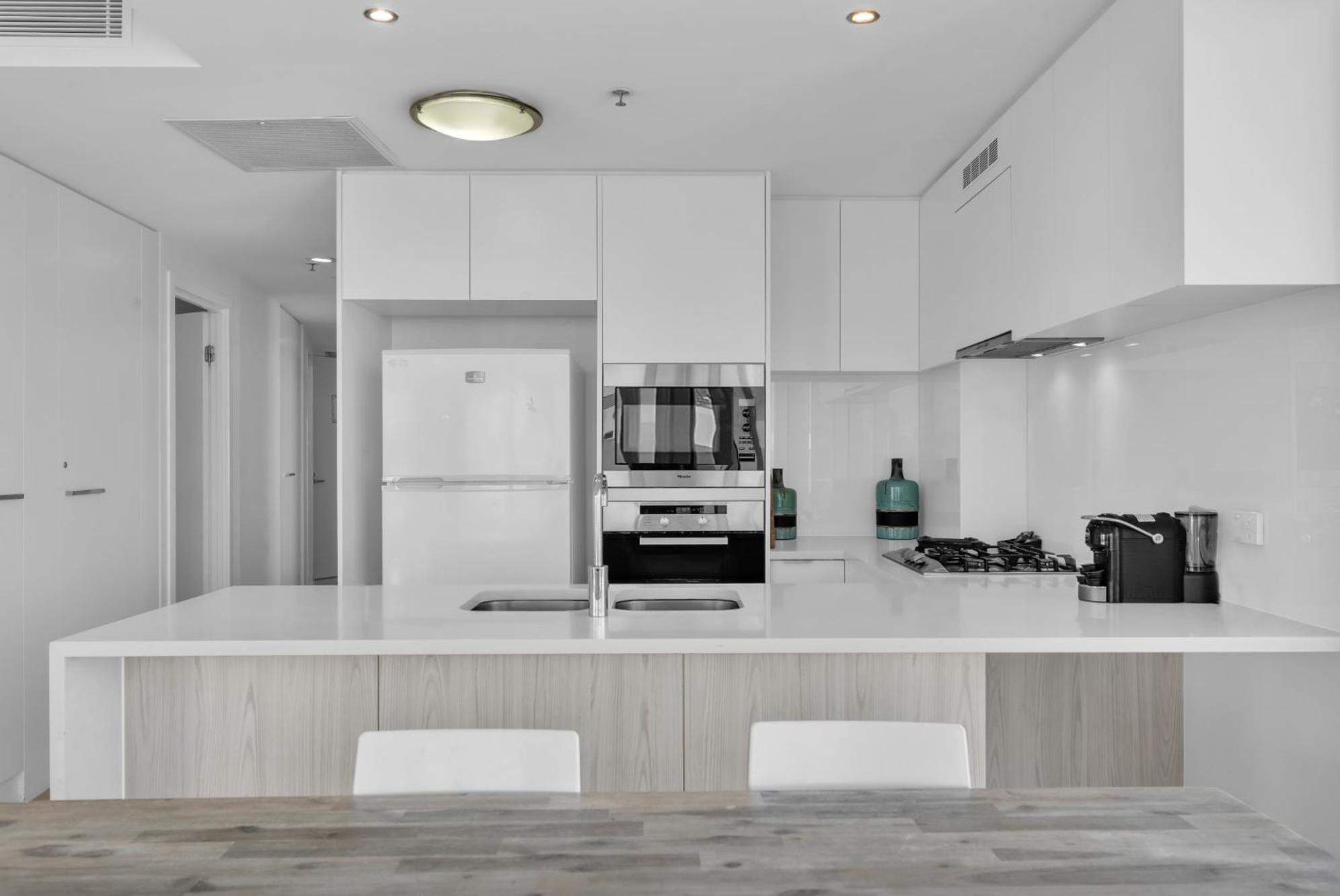 Three-Bedroom Apartment Beach View