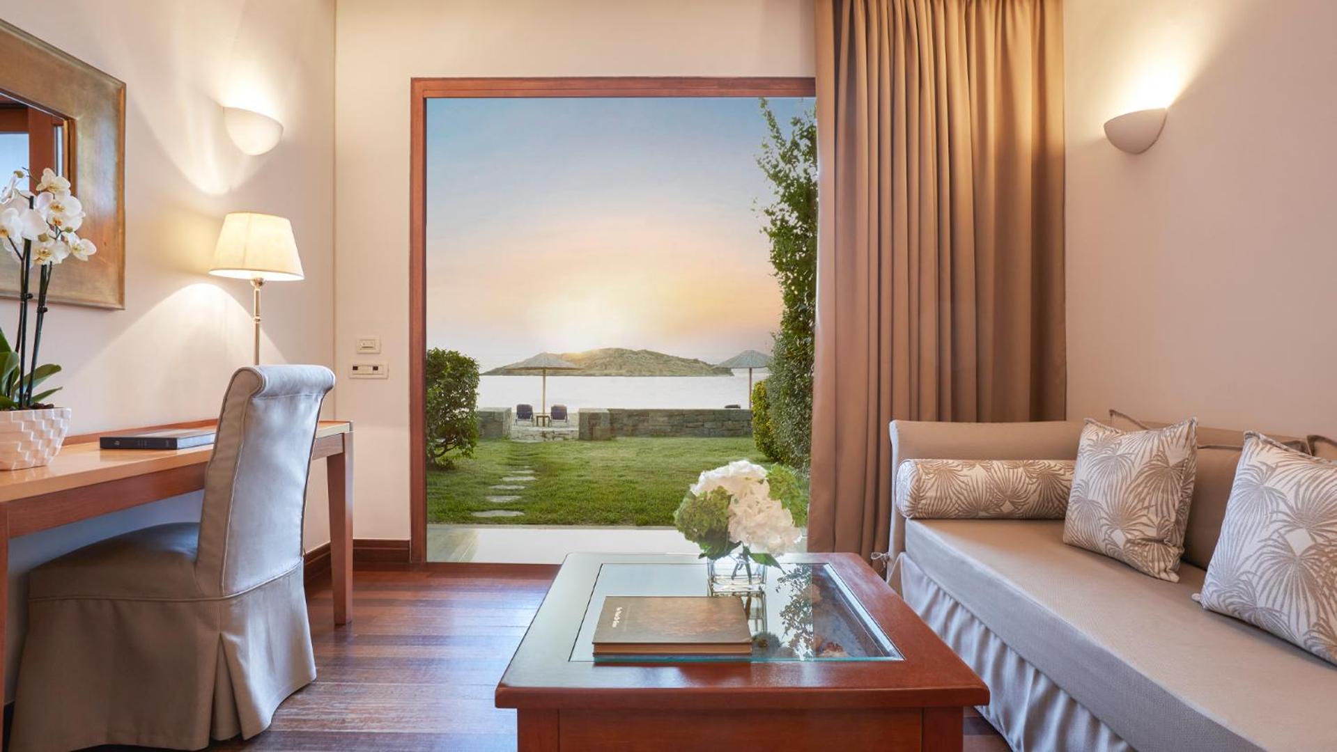 Deluxe Beachfront Bungalow