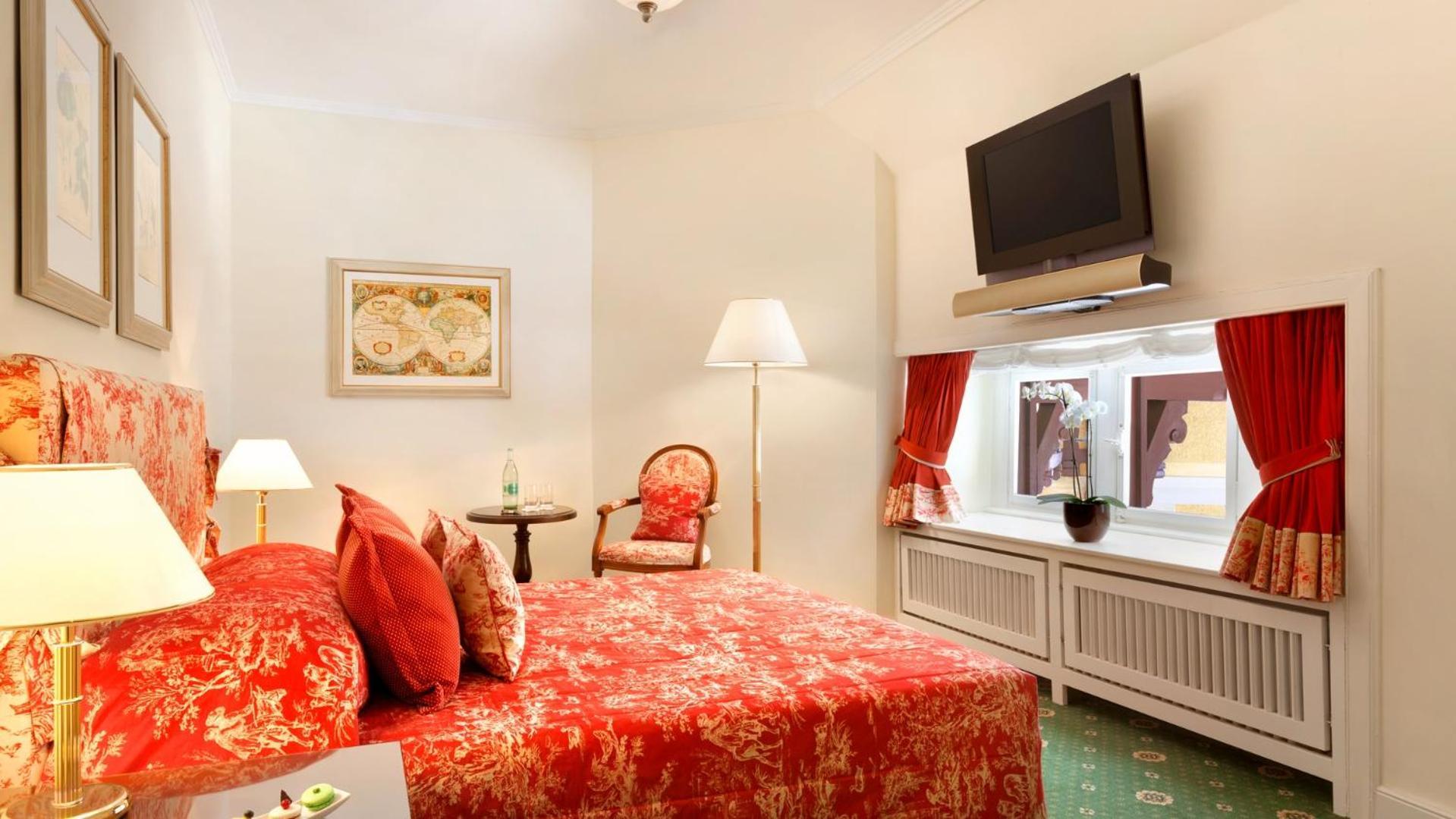 Classic Single Smaller Guest room 1 Double Garden view