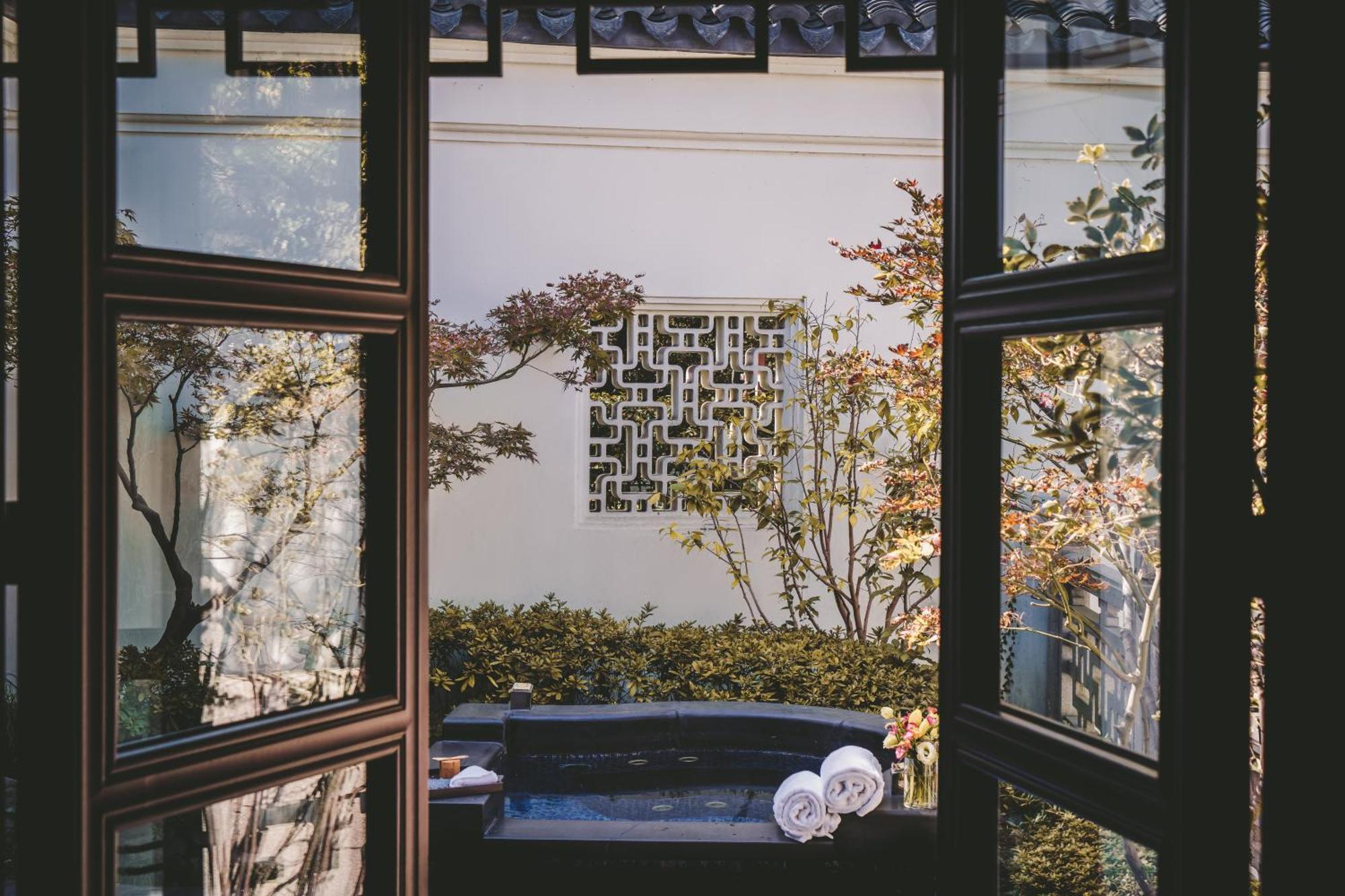 Courtyard Room King