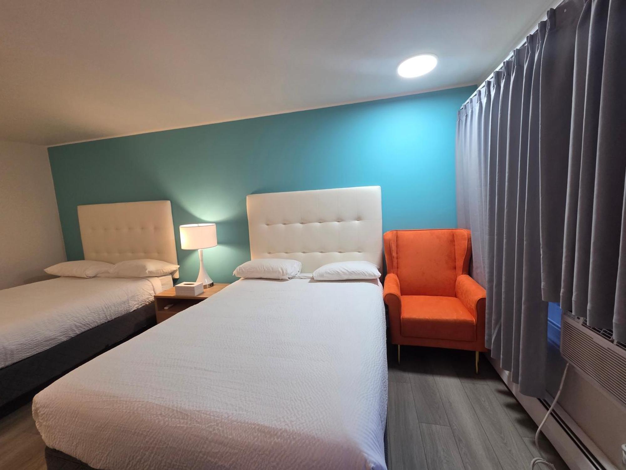 Queen Room Two Queen Beds Non-Smoking