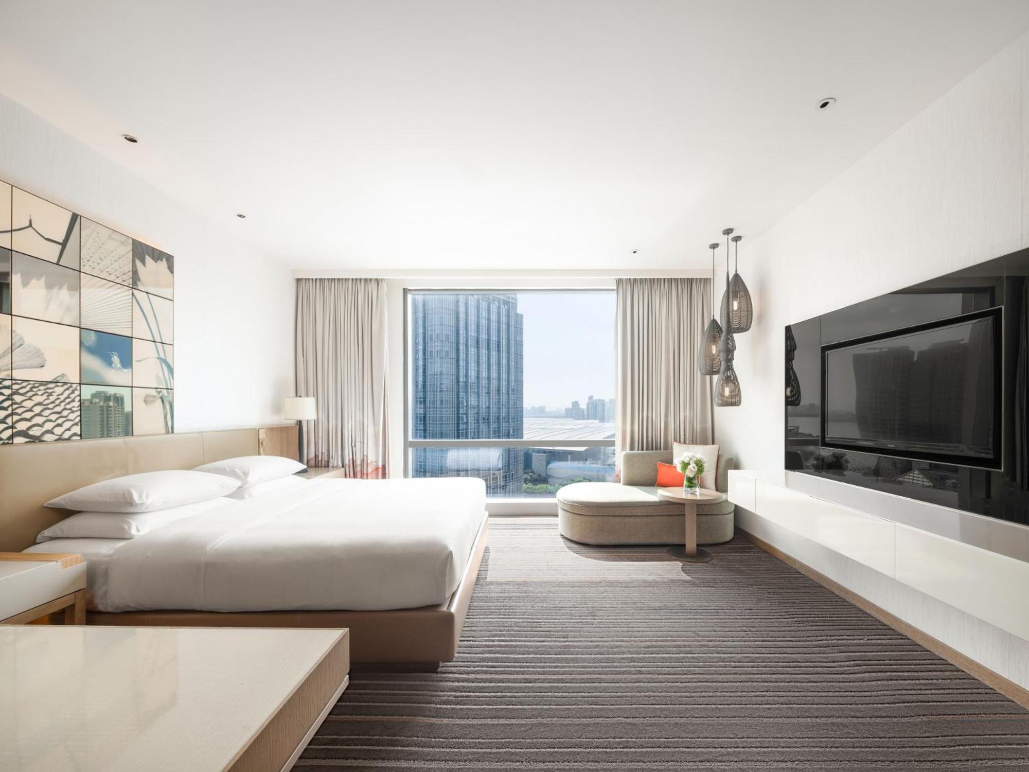 Premium King Room