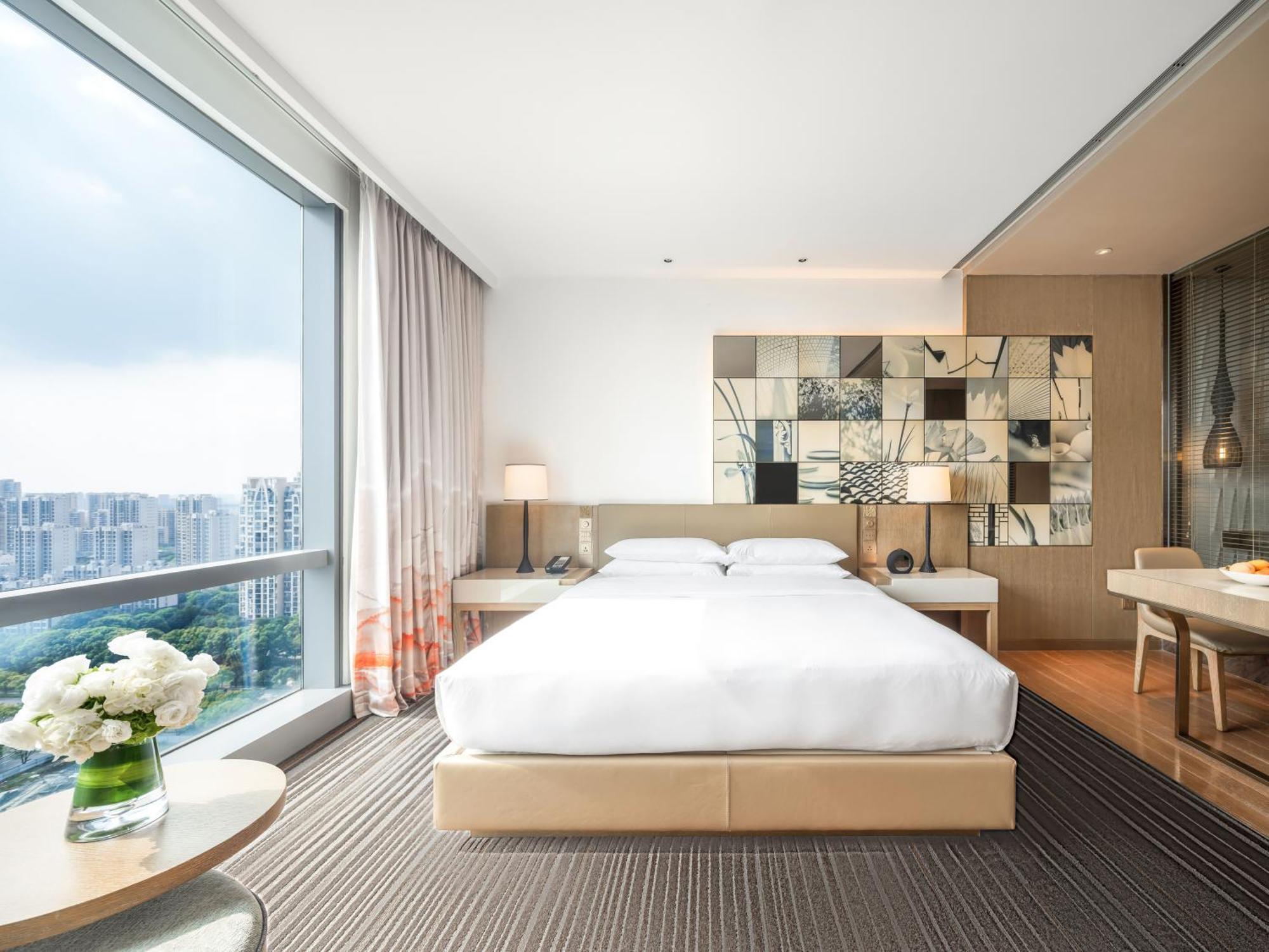 King Room Club Access