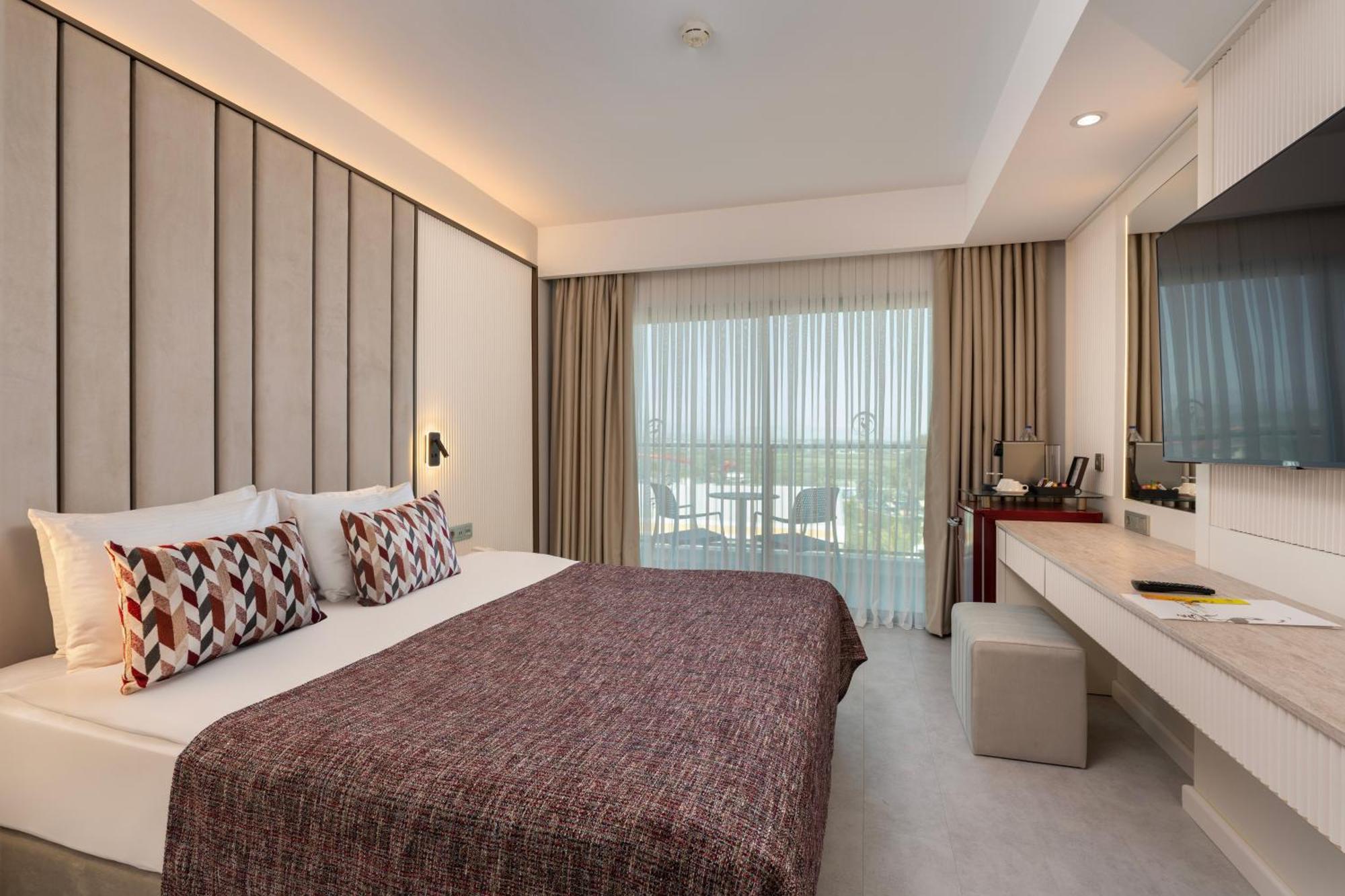 Family Room Side Sea View