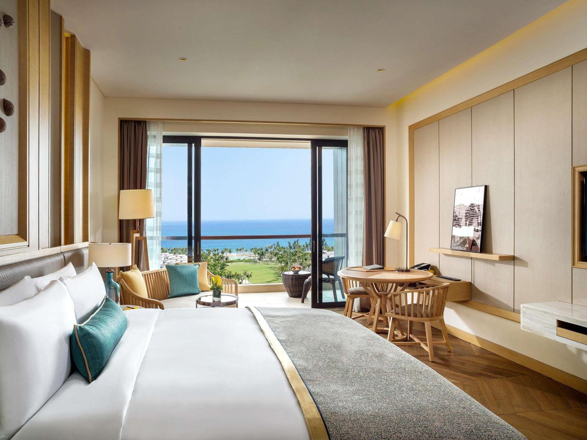 Luxury King Room Ocean View