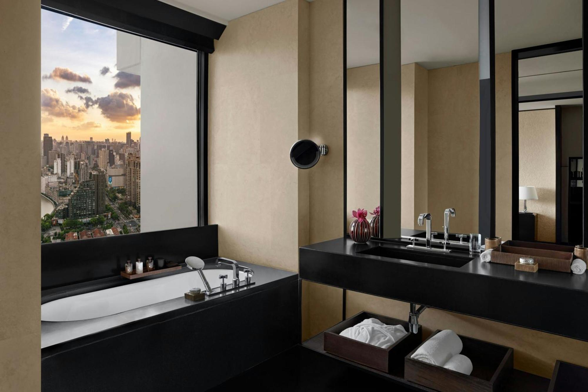 Superior City View Room