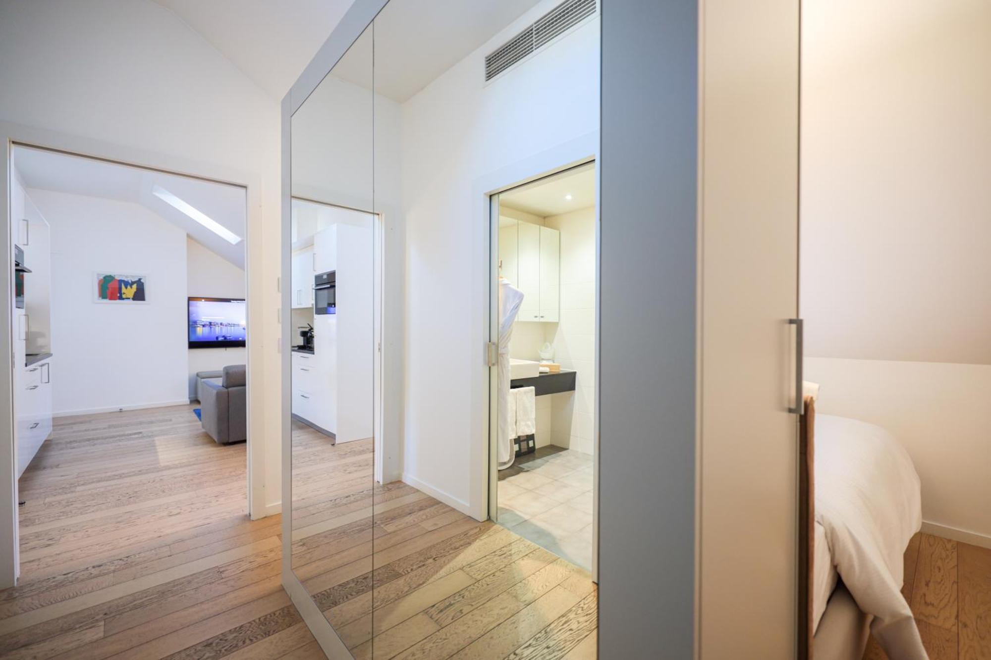 One-Bedroom Apartment – Air-Conditioned