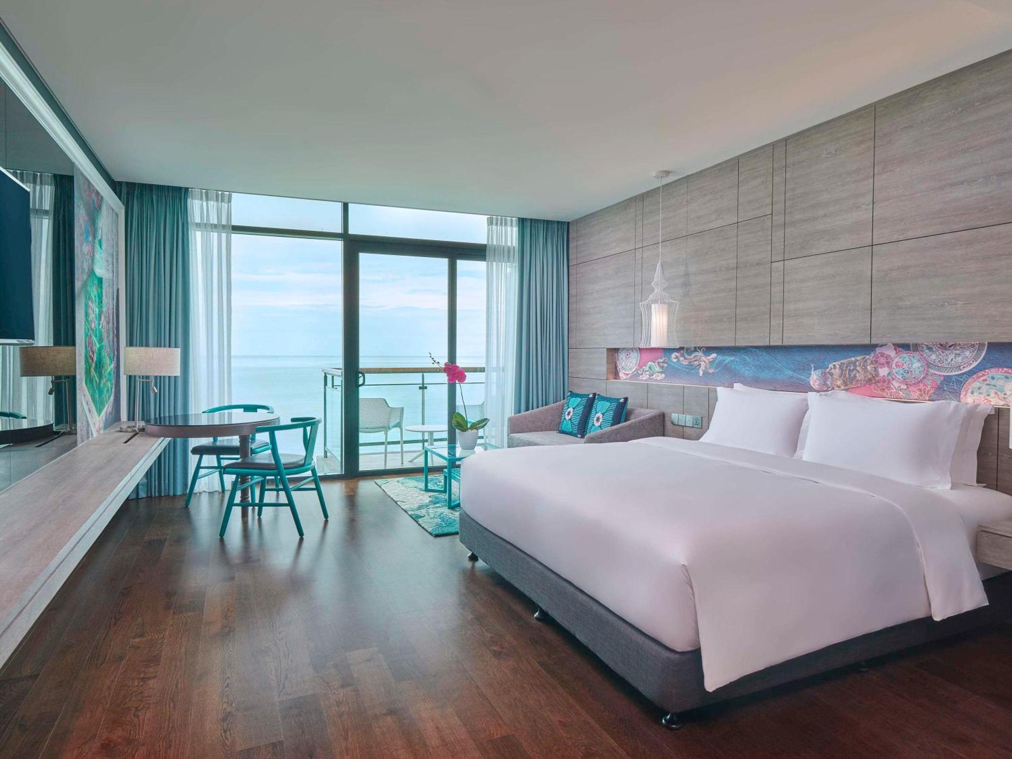 Premier Seaview Room King