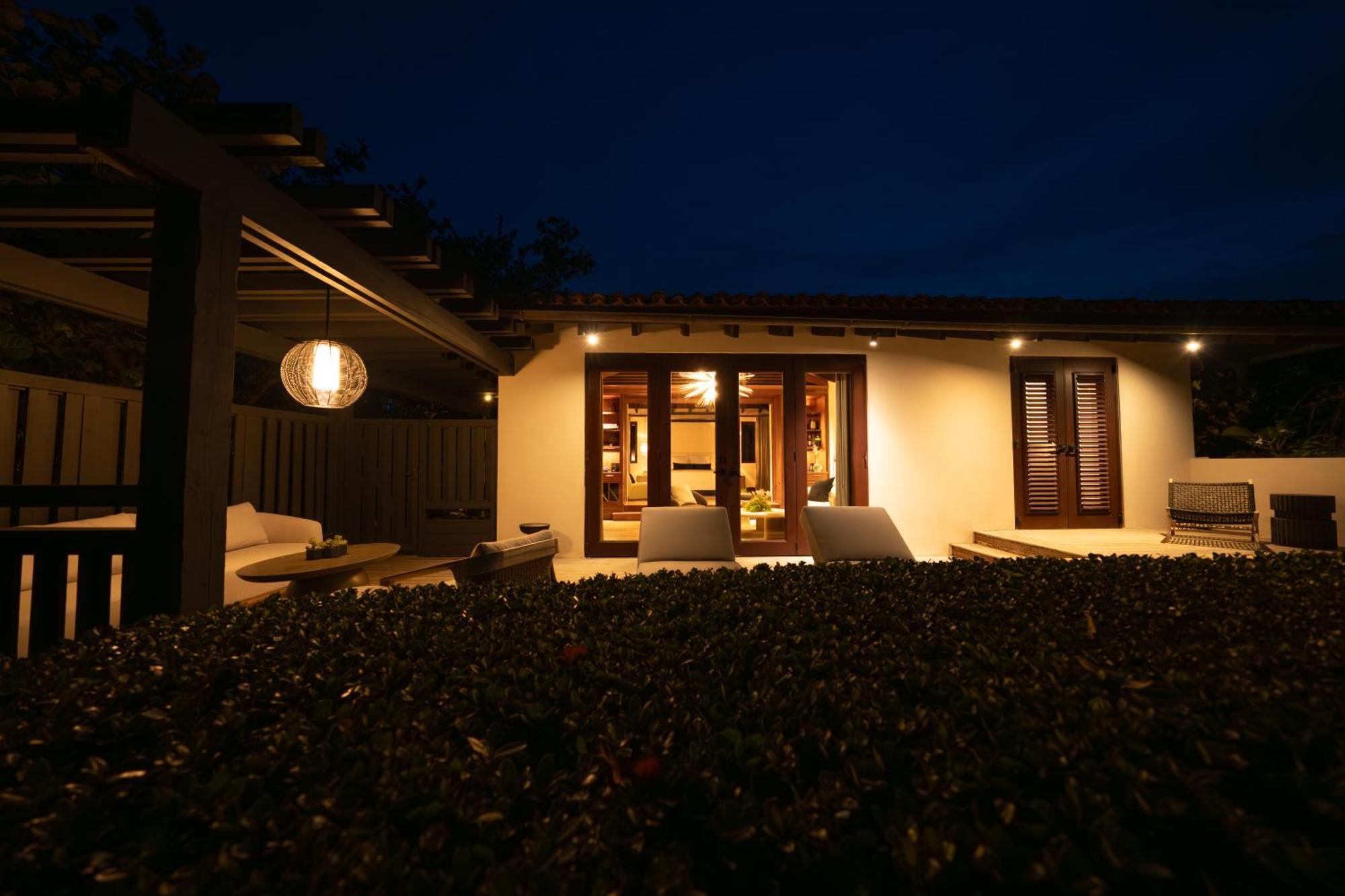 Nature View king Bed- Casita