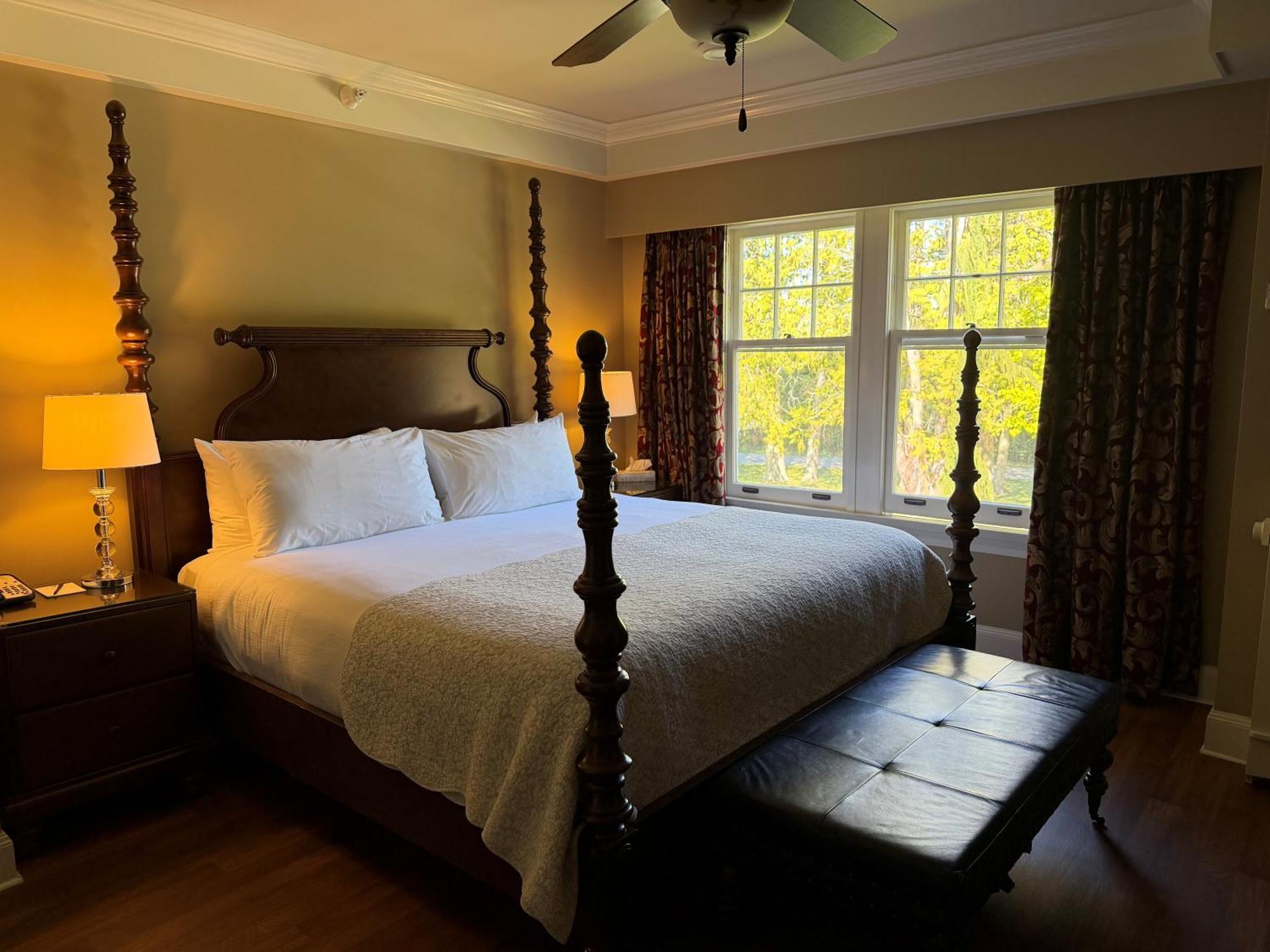 Superior King Suite