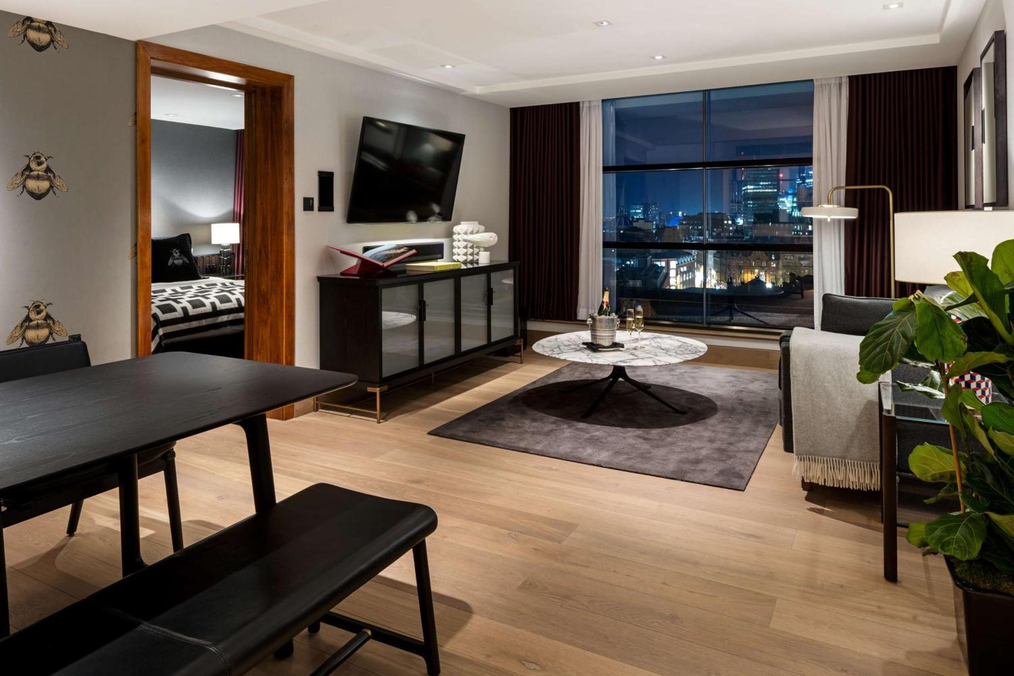 One-Bedroom Penthouse Suite