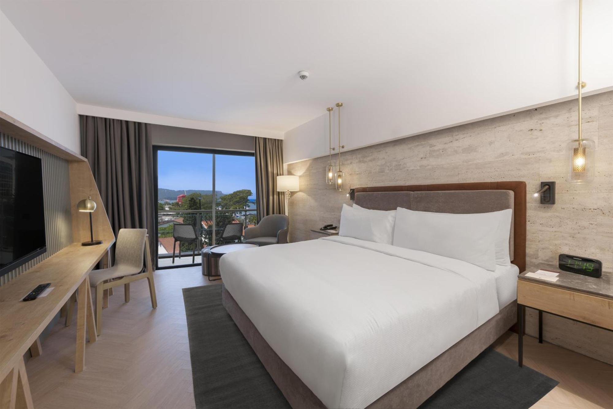 Kamer met Kingsize Bed en Uitzicht op Zee