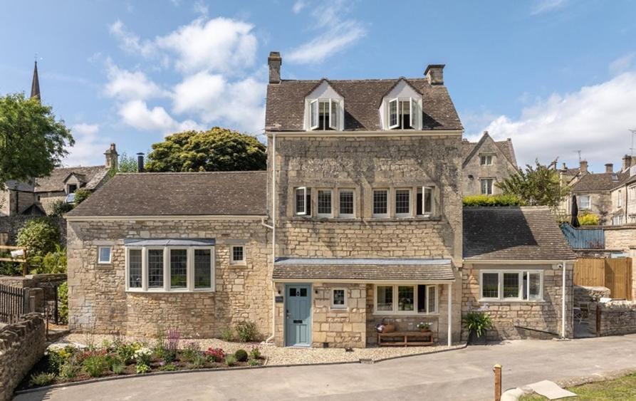 Three-Bedroom Holiday Home