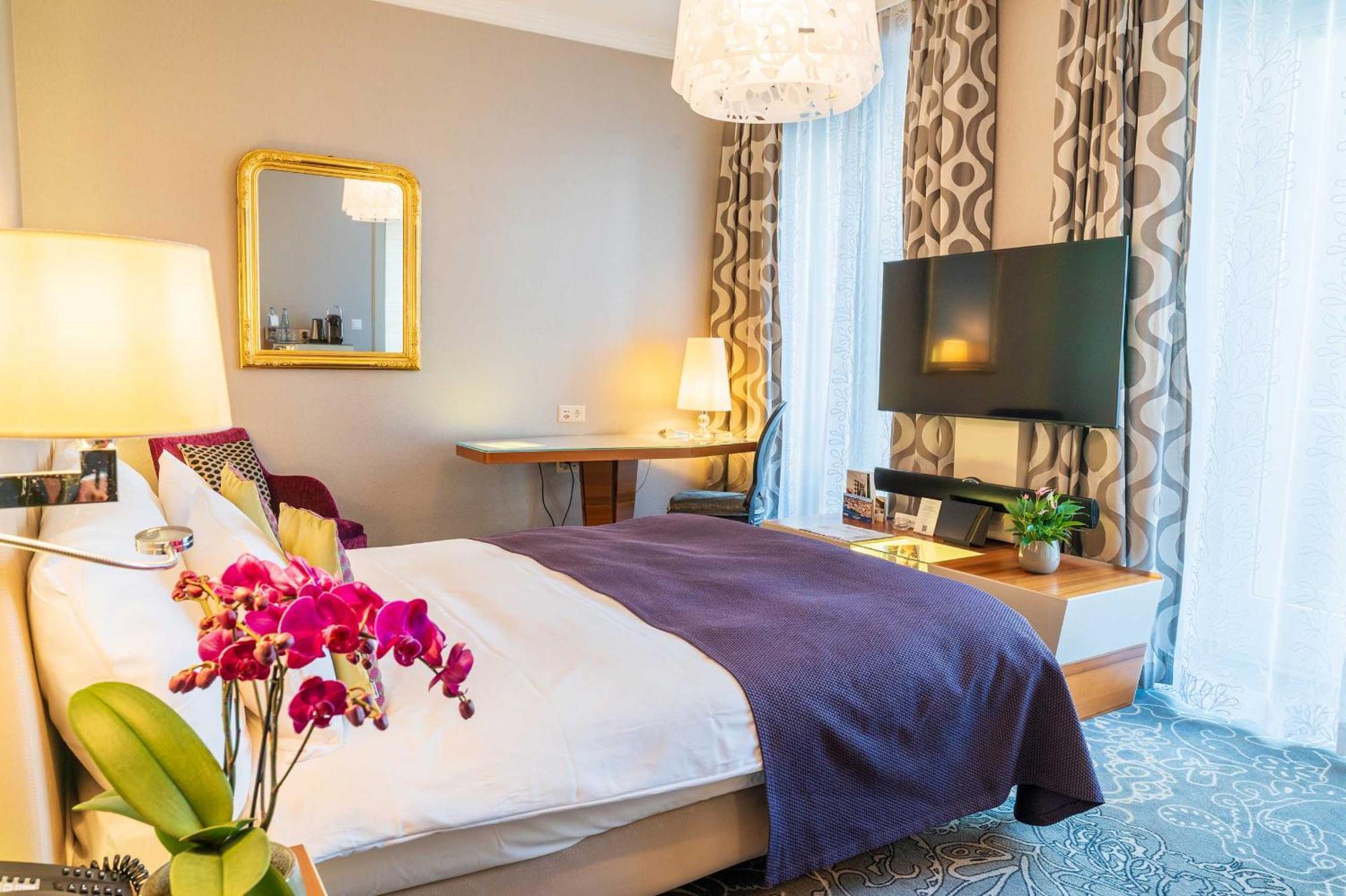 Style Double Room City View