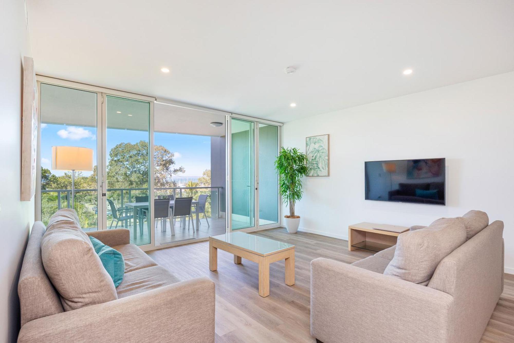 Premium Two-Bedroom Apartment Ocean View