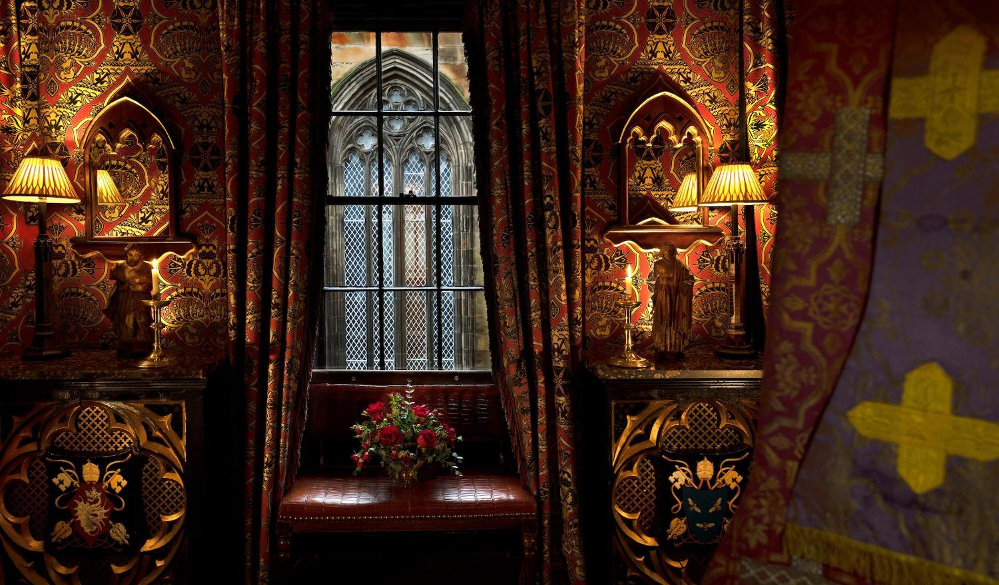 Deluxe Suite Vestry