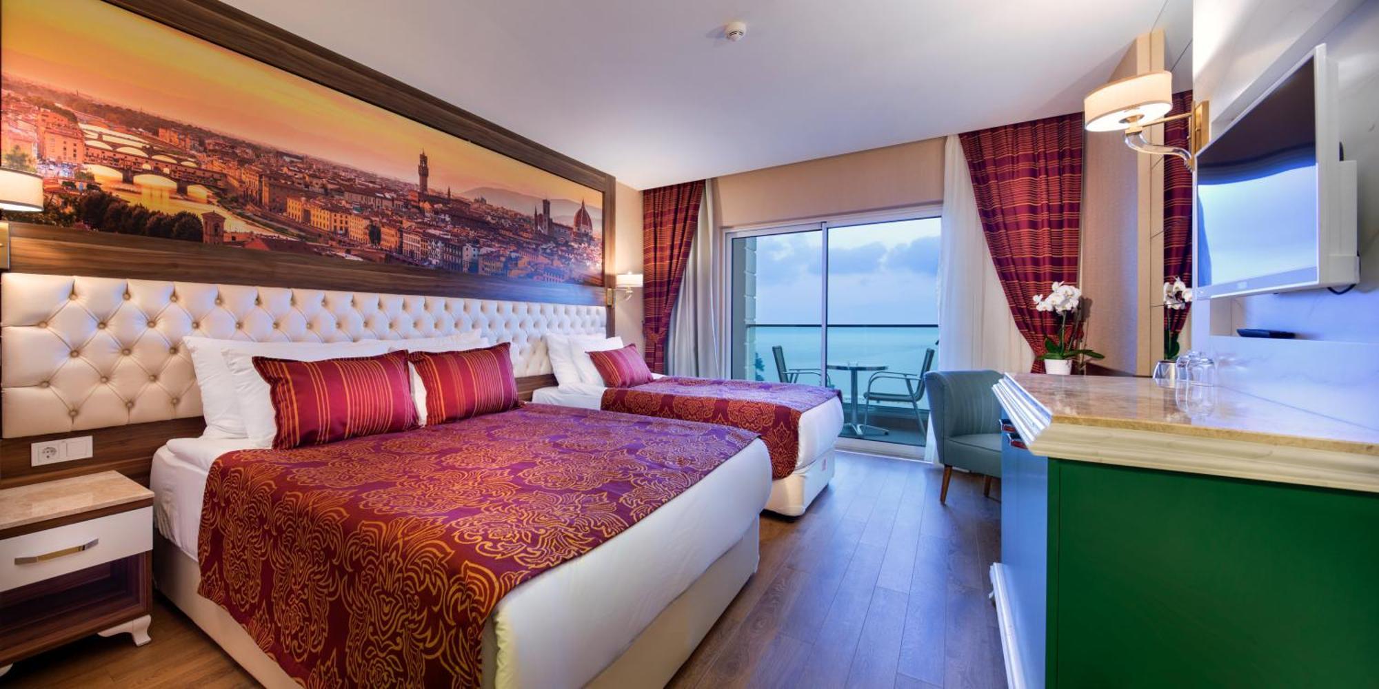 Standard Twin Room Sea View