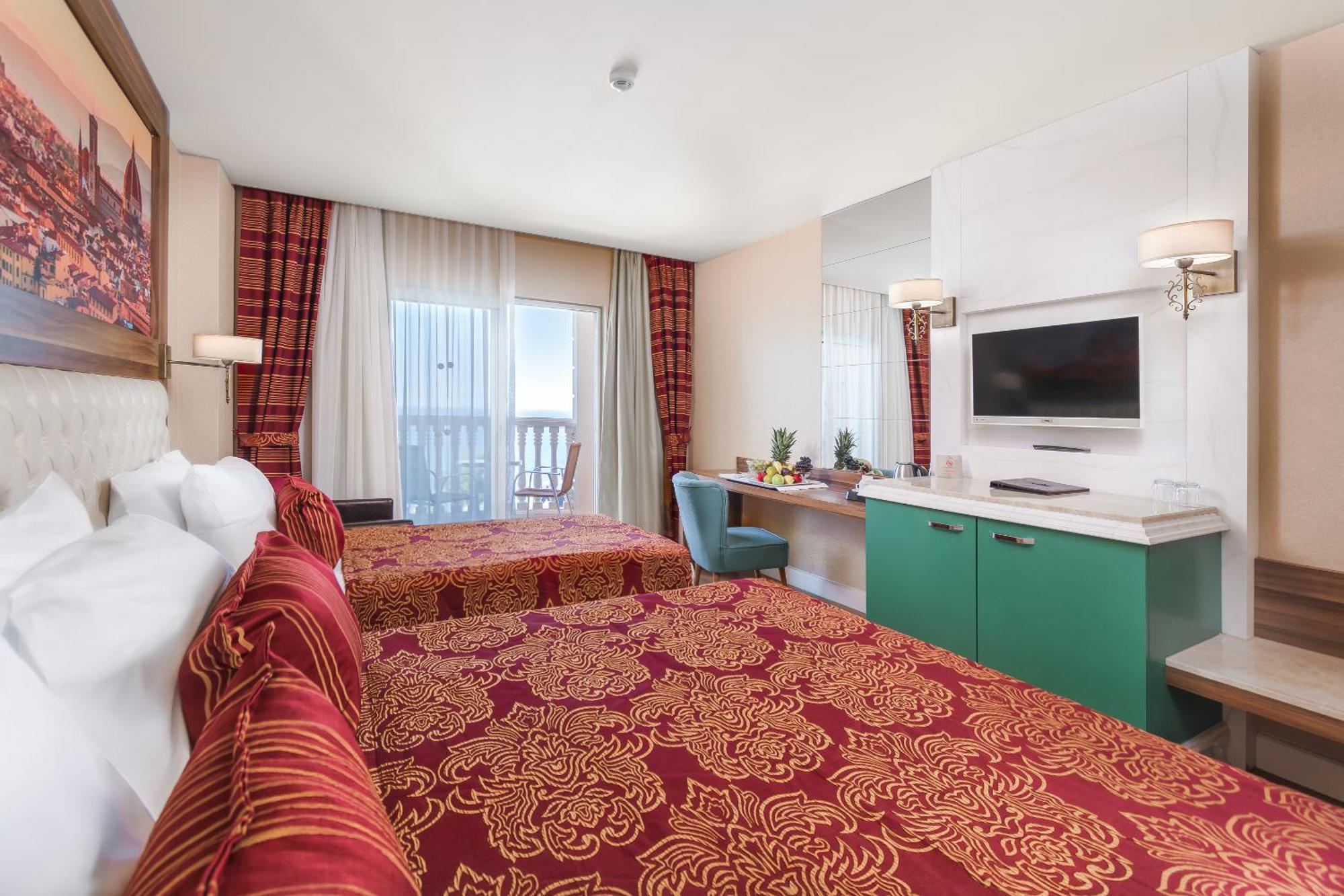 Standard Twin Room Sea View