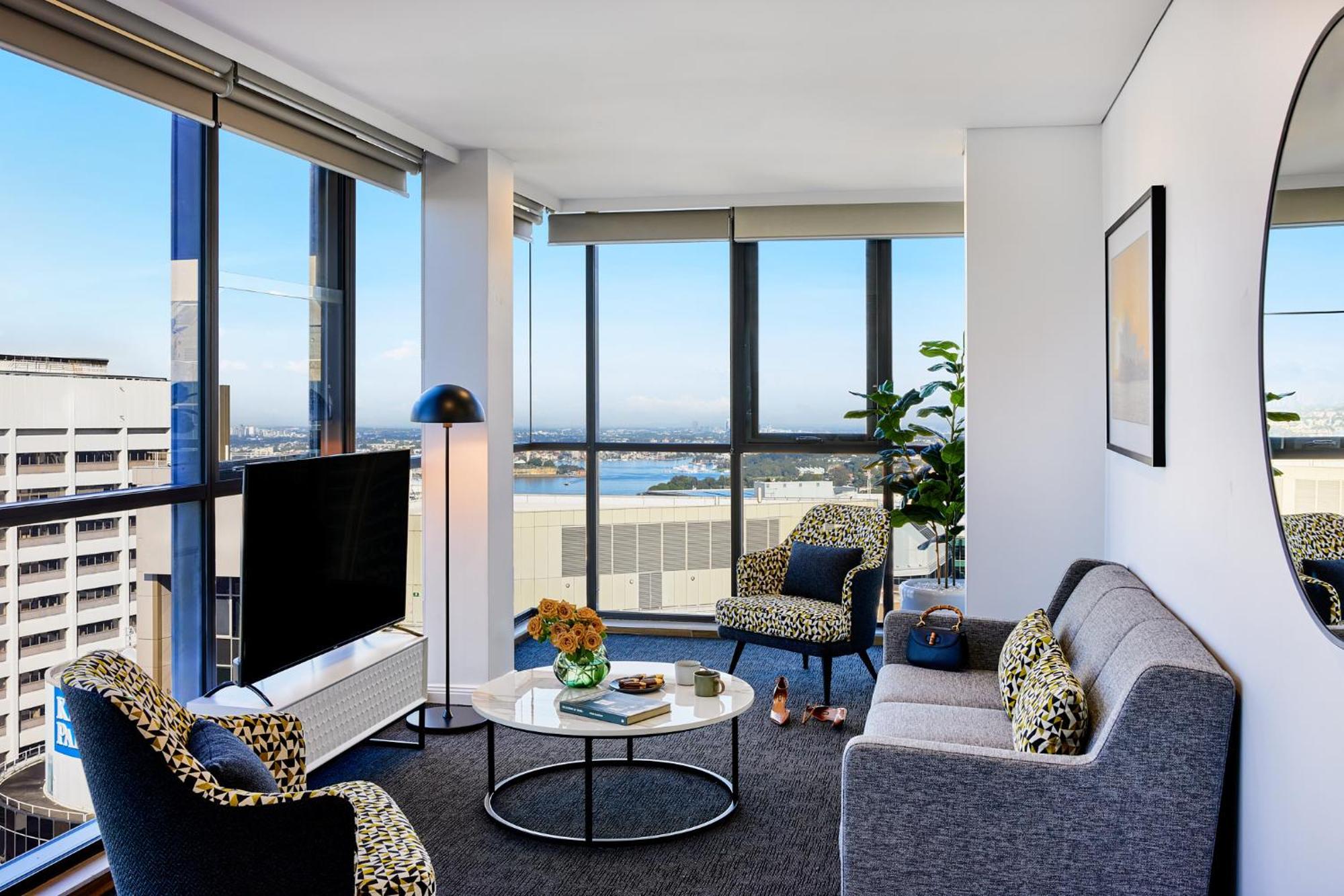 One-Bedroom Corner Harbour View