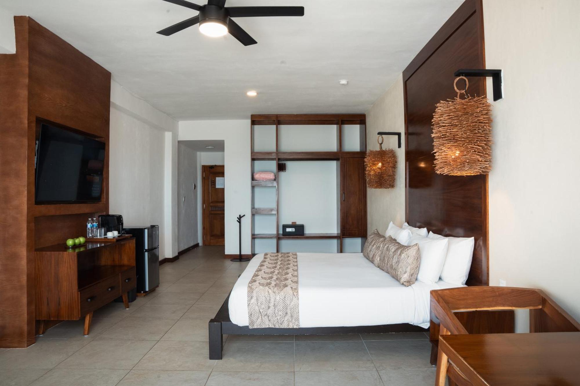 King Suite Ocean View