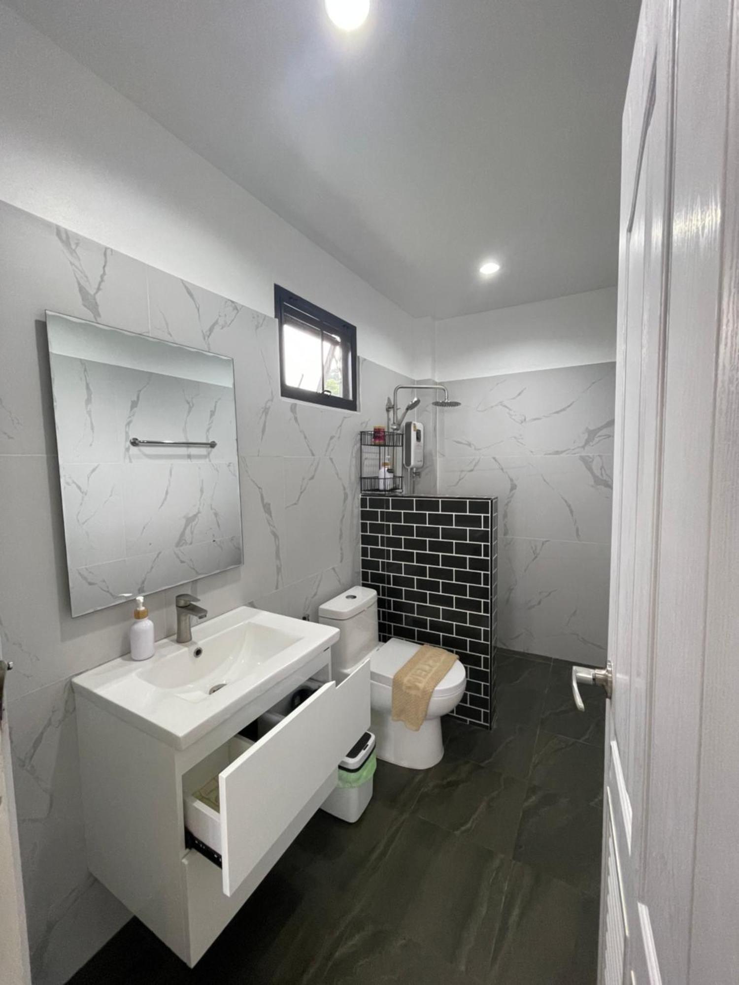 King Room Spa Bath