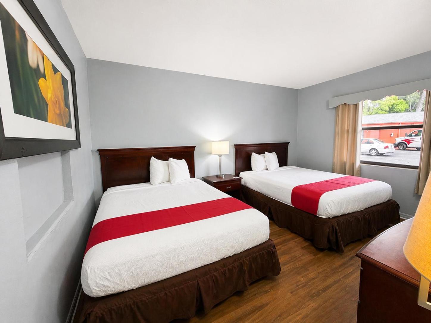 2 Queen Beds Non-Smoking