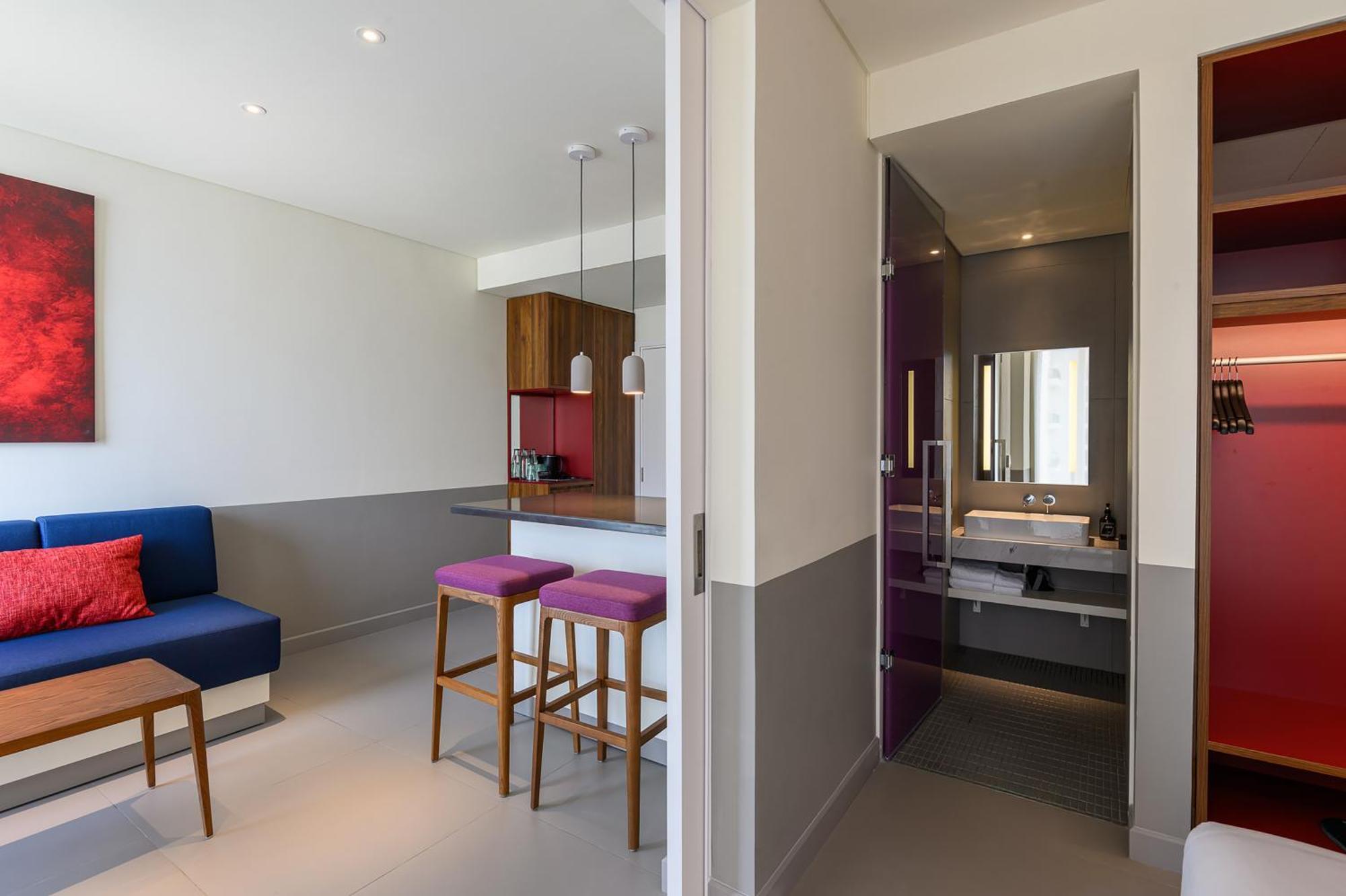 King Suite with City View