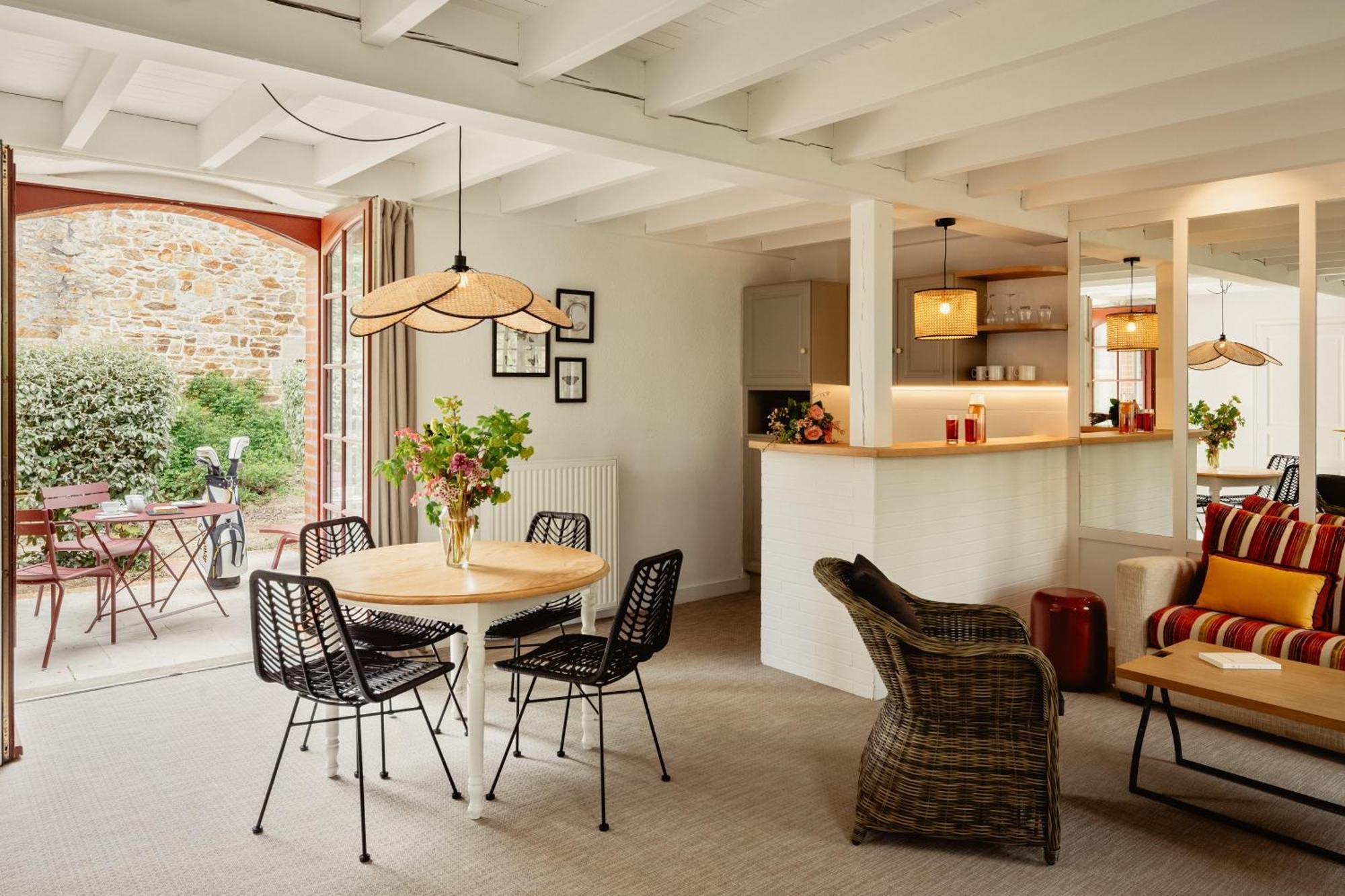 One-Bedroom Villa
