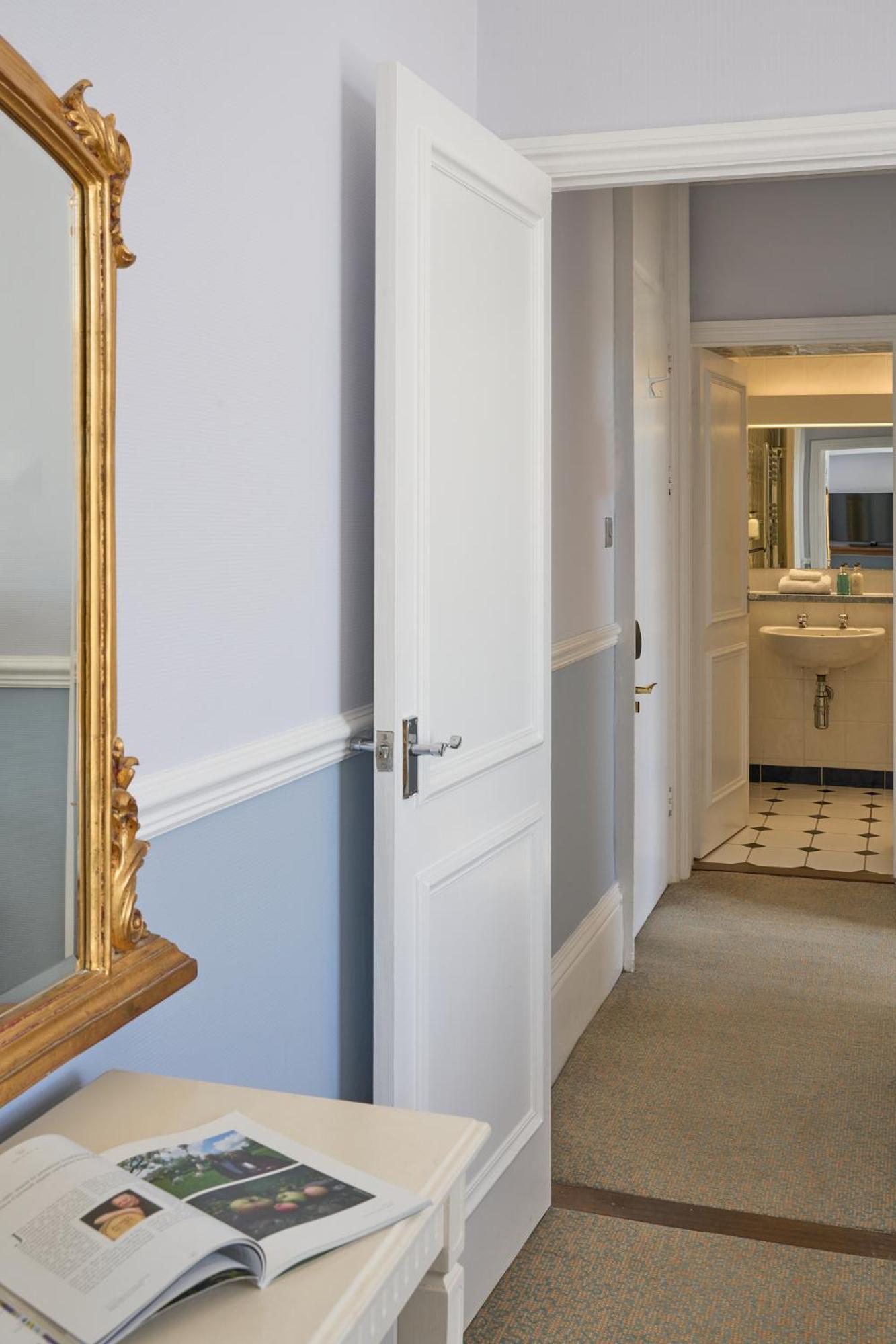 Double or Twin Room Grounds View