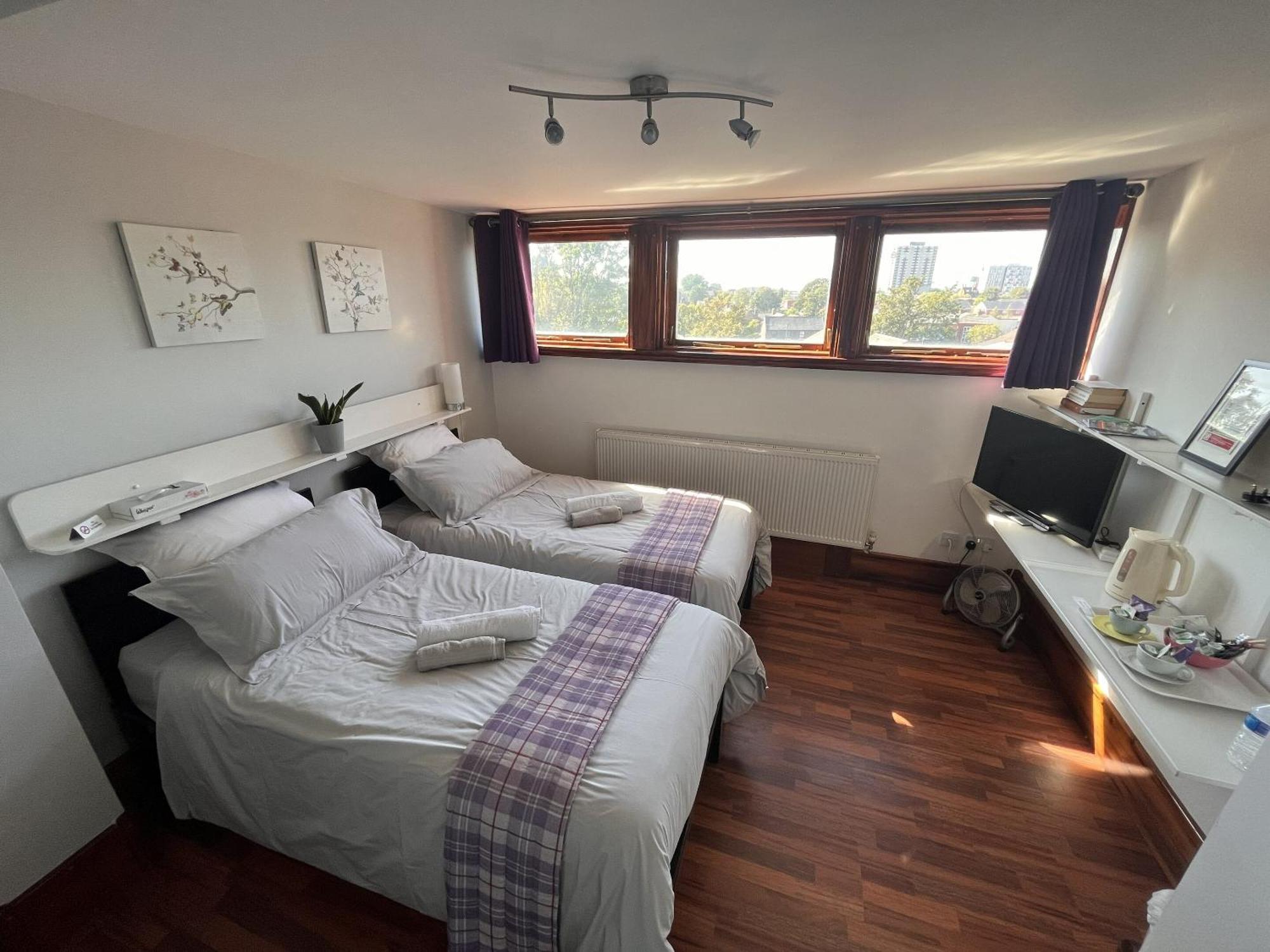 Standard Twin Room