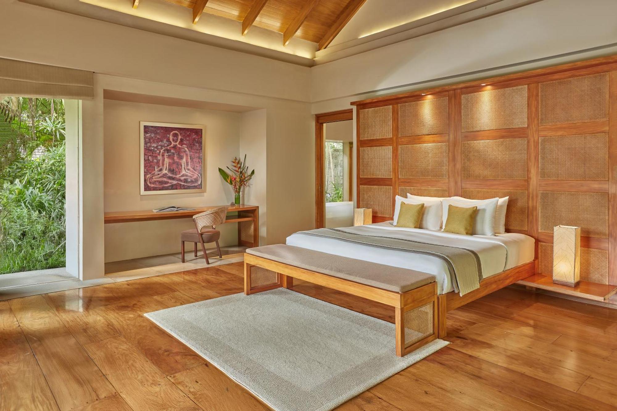 Narra Villa King
