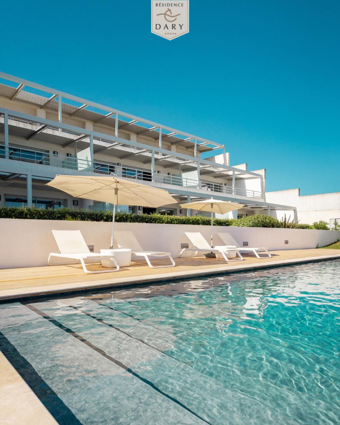 Two-Bedroom Apartment Sea View