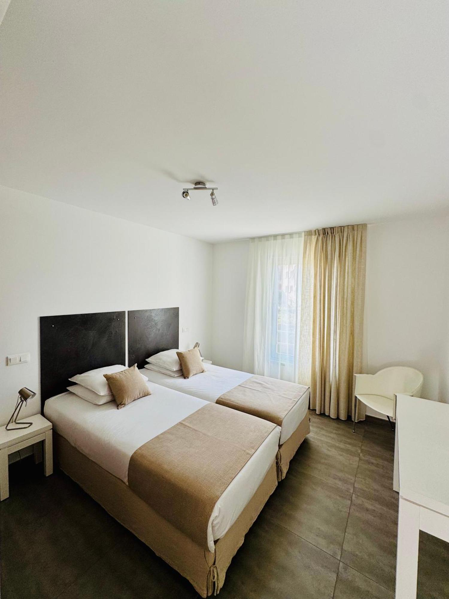 Two-Bedroom Apartment Sea View