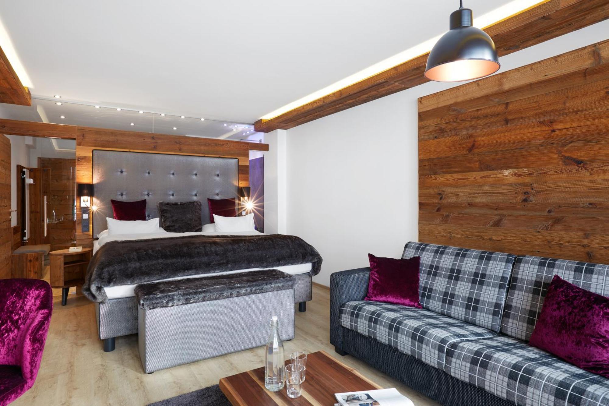 Large Double Room