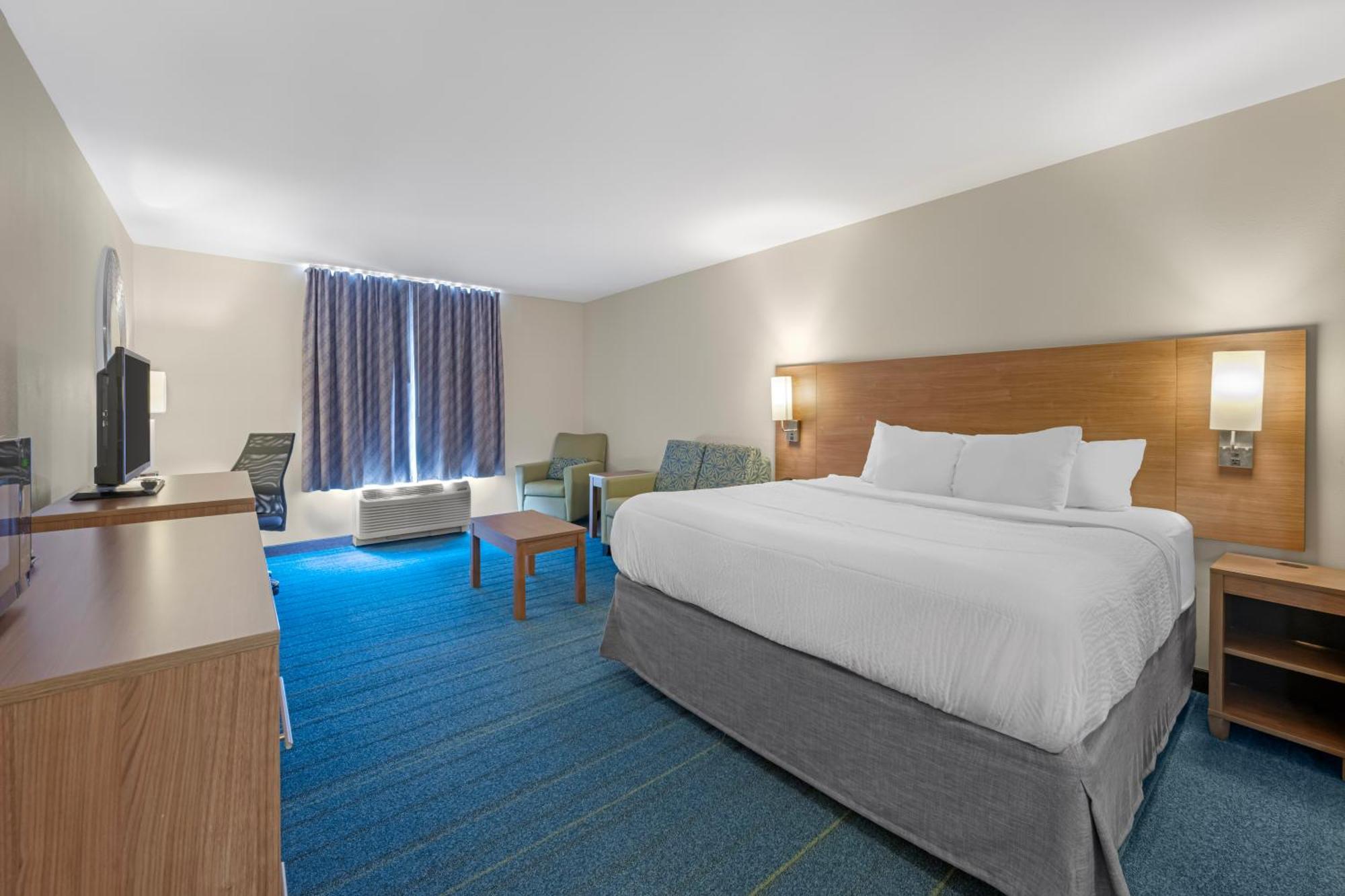 King Suite with Living Room - Non Smoking