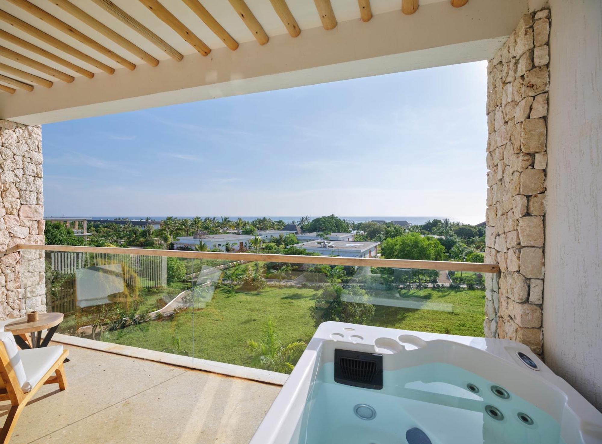Premium Jacuzzi Room,1770292670:JPEG